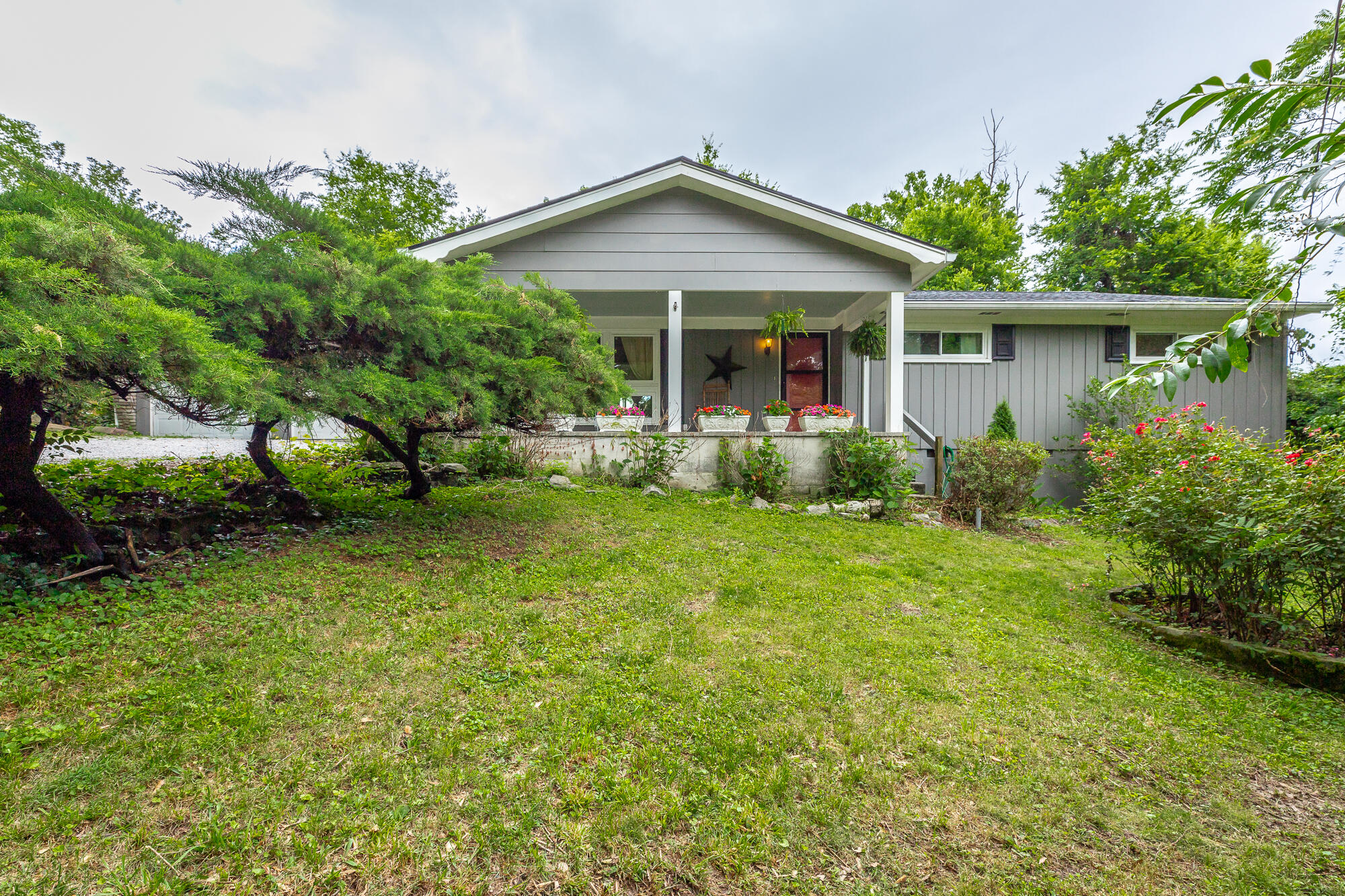 88 Inglenook Drive