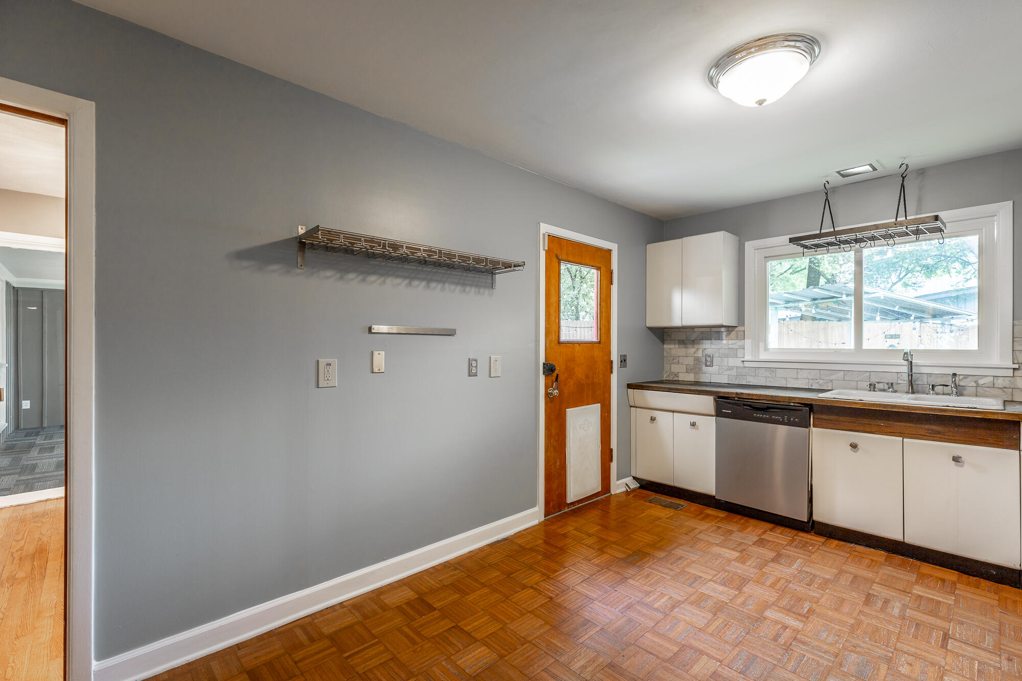 88 Inglenook Drive