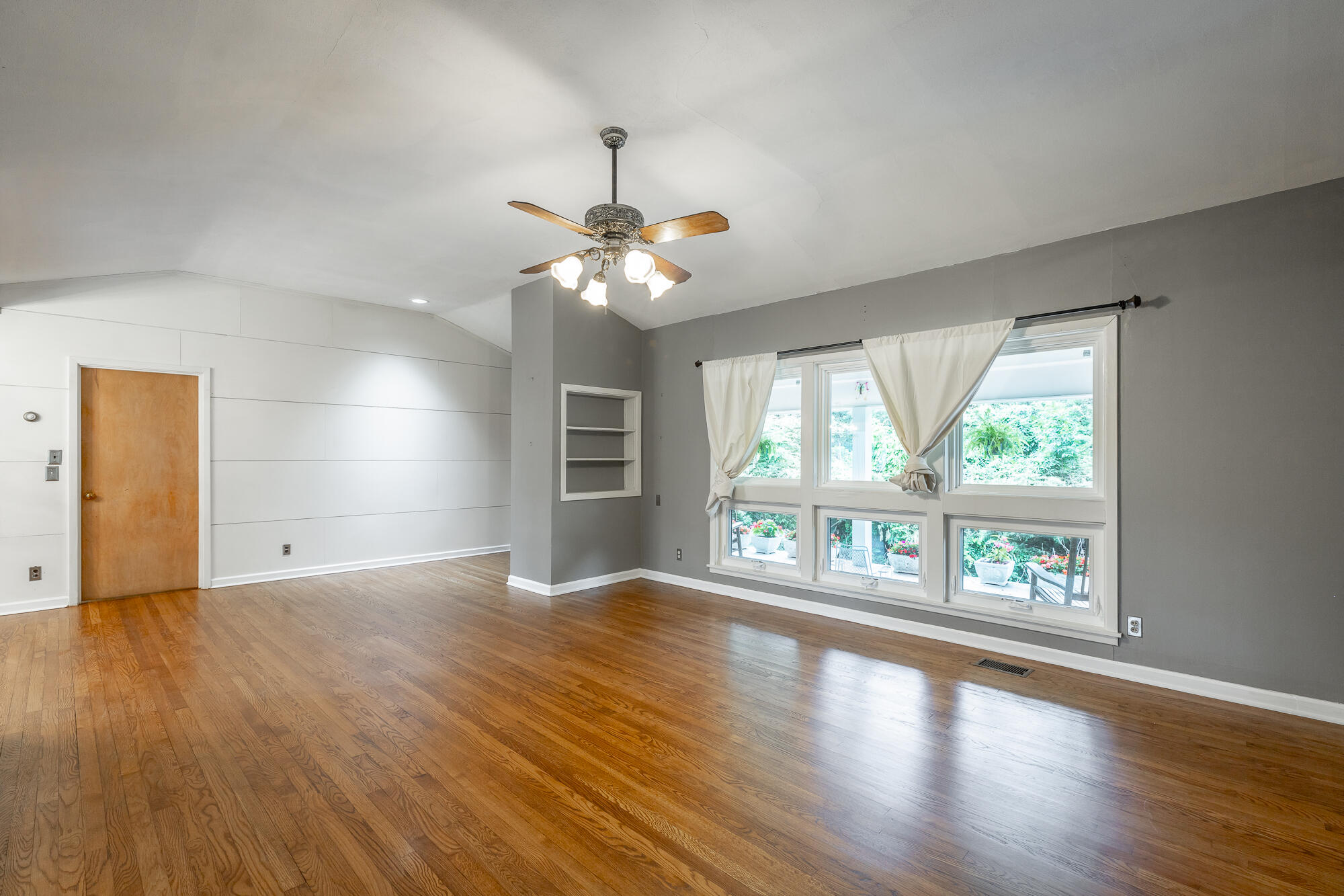 88 Inglenook Drive