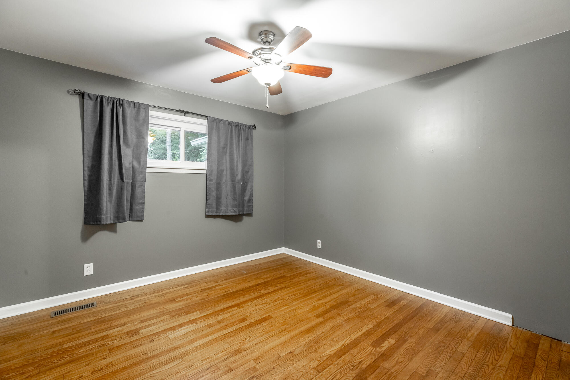 88 Inglenook Drive