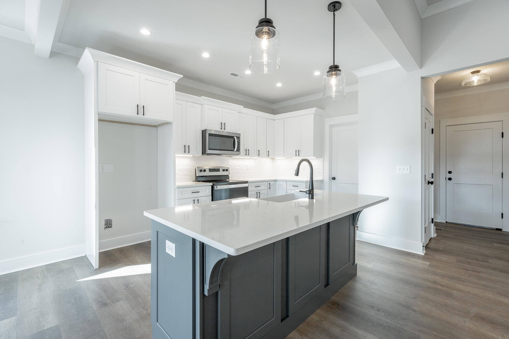 92 Willow Grove Court, 84