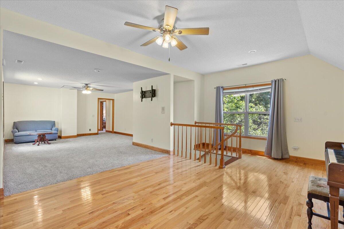 501 SE Strawhill Road