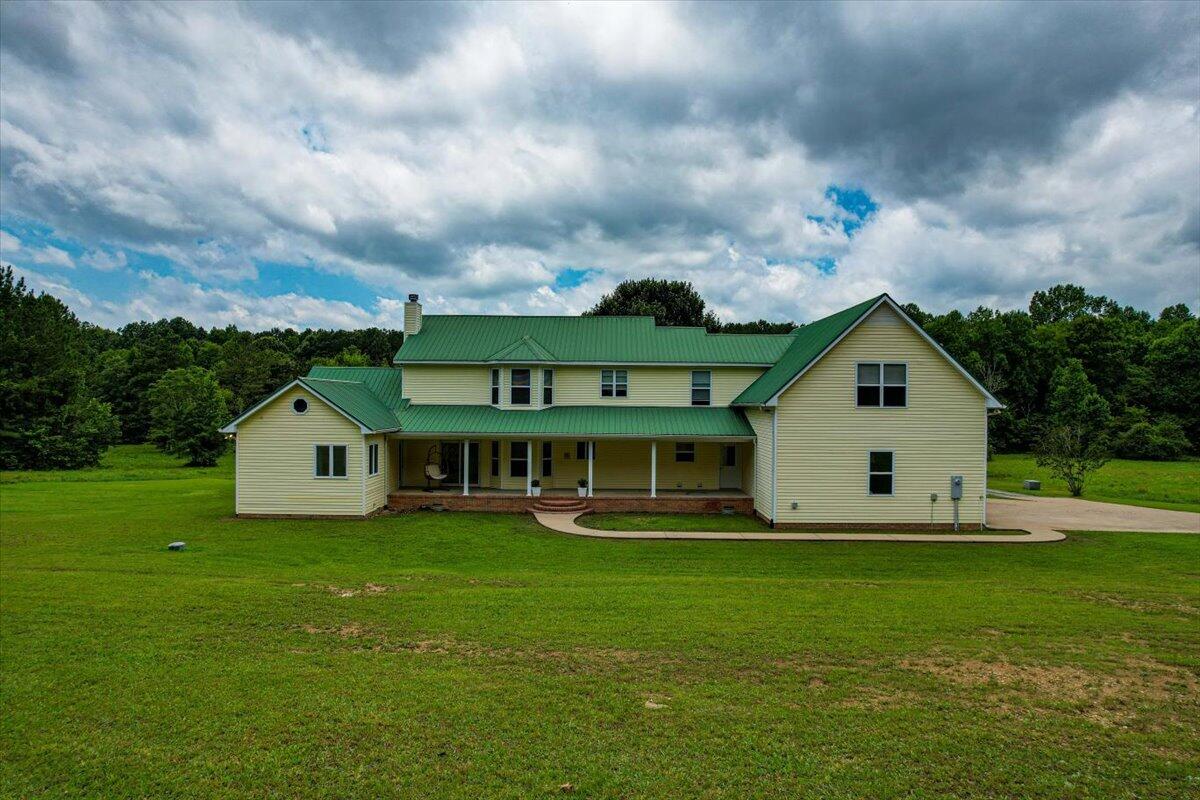 501 SE Strawhill Road