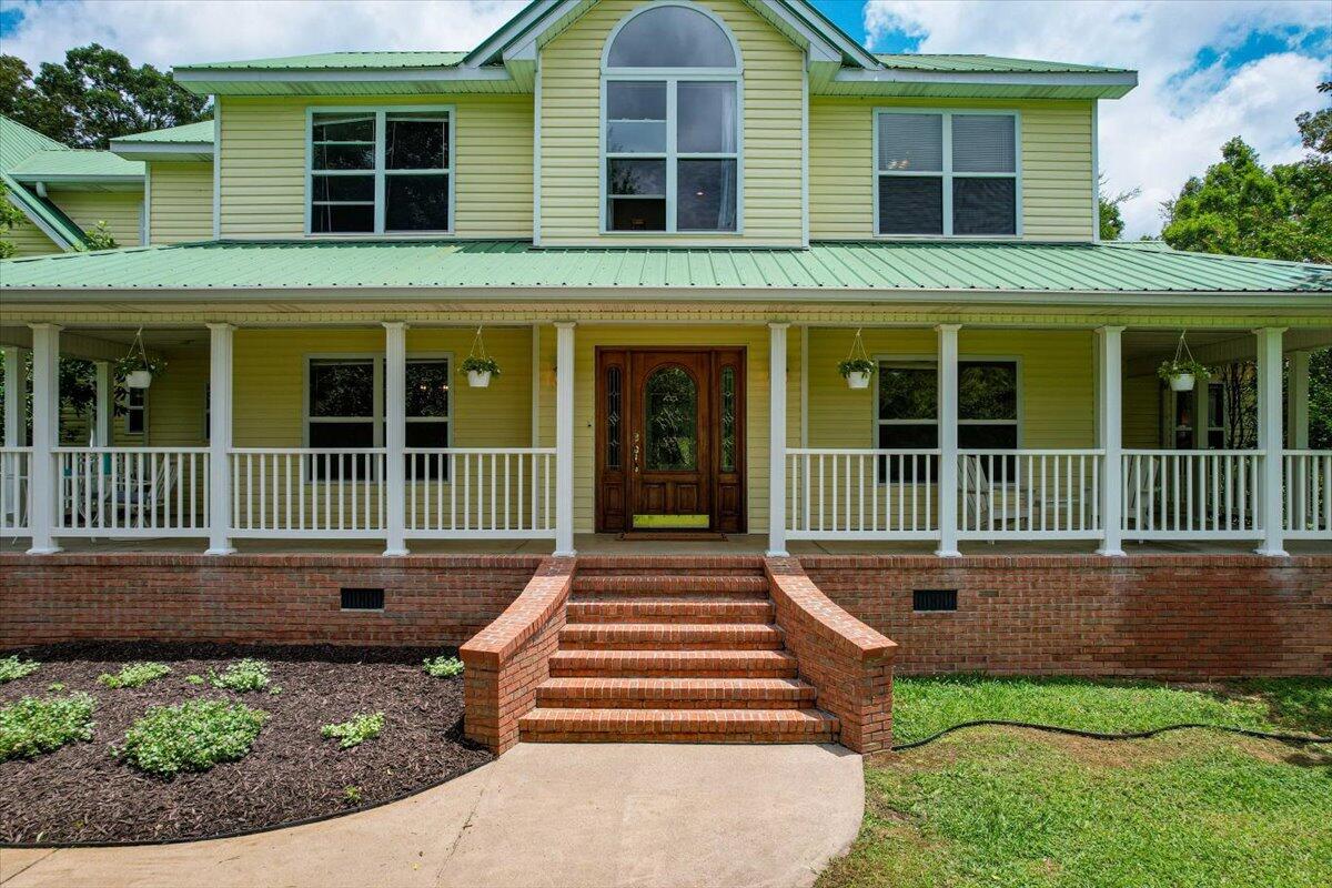 501 SE Strawhill Road