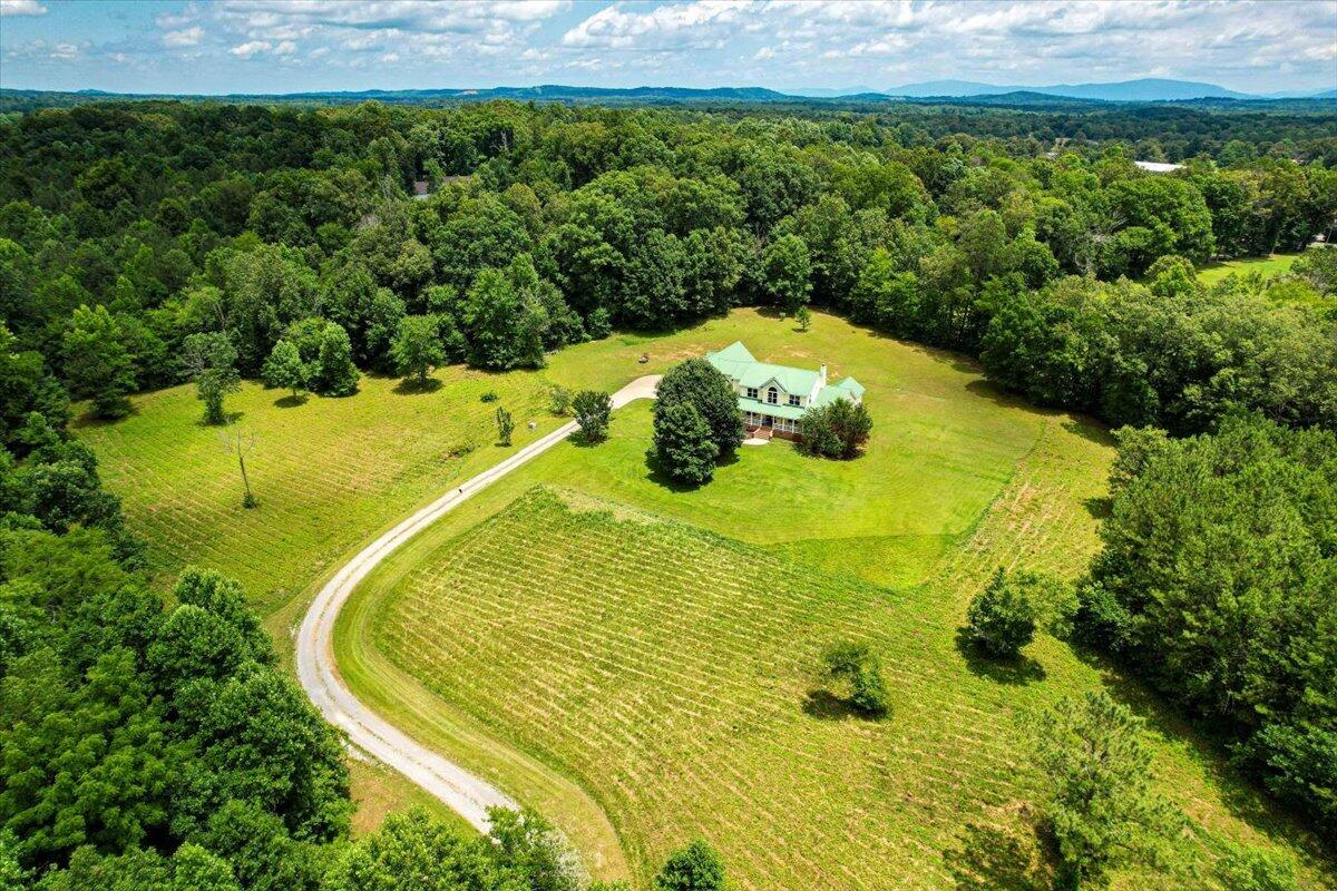 501 SE Strawhill Road