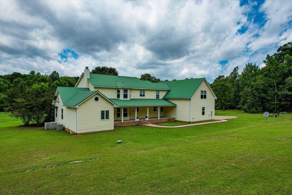 501 SE Strawhill Road