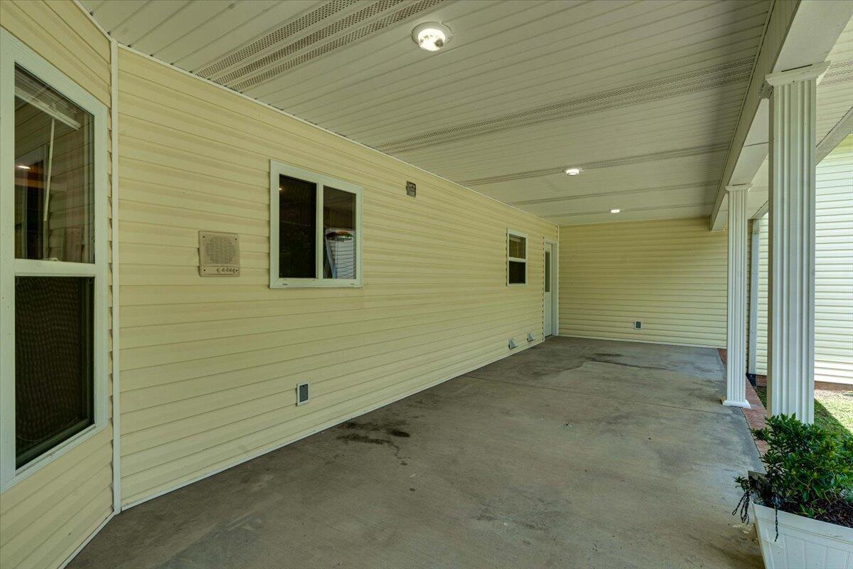 501 SE Strawhill Road