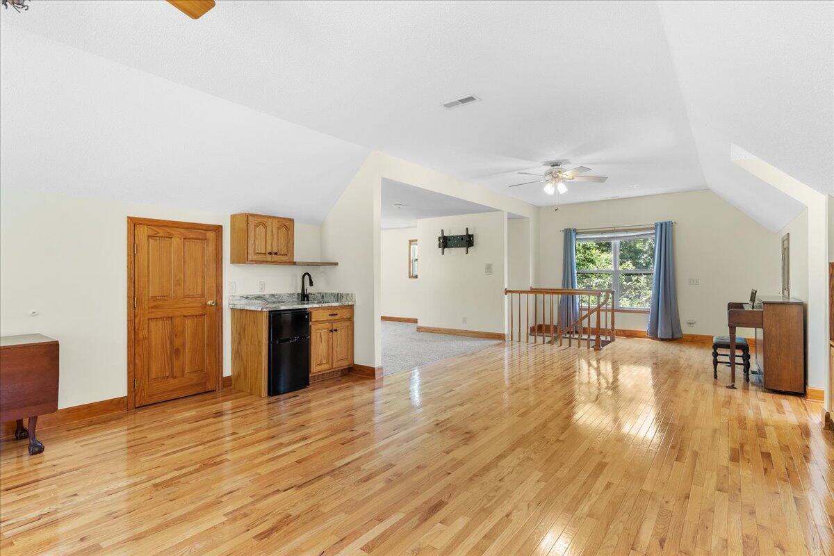 501 SE Strawhill Road