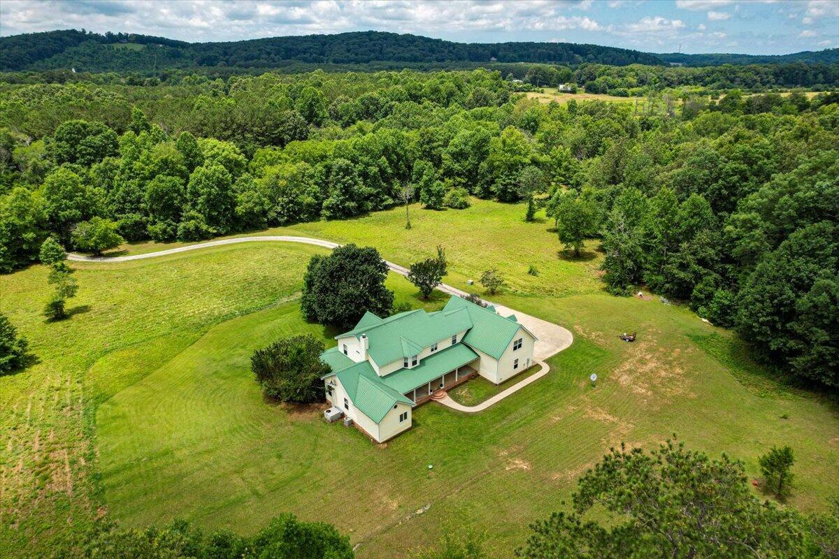 501 SE Strawhill Road