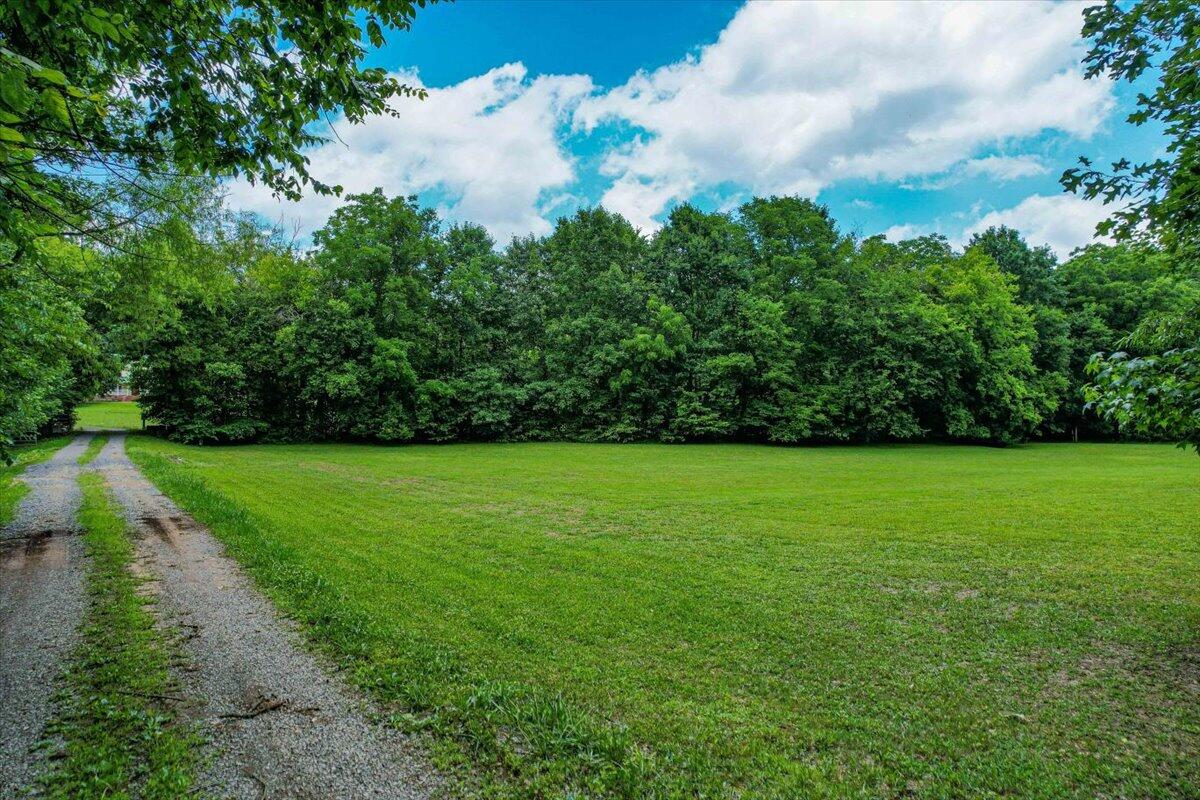 501 SE Strawhill Road