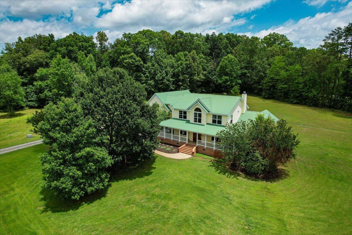 501 SE Strawhill Road