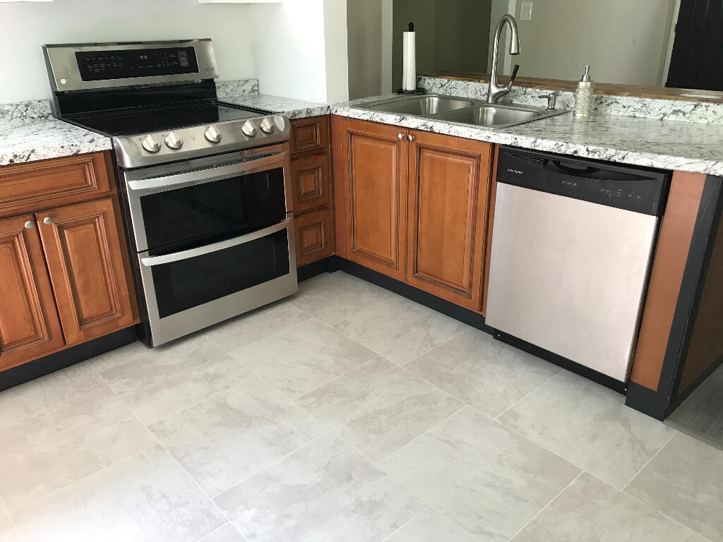 68 Robin Circle