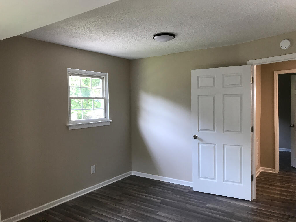 68 Robin Circle