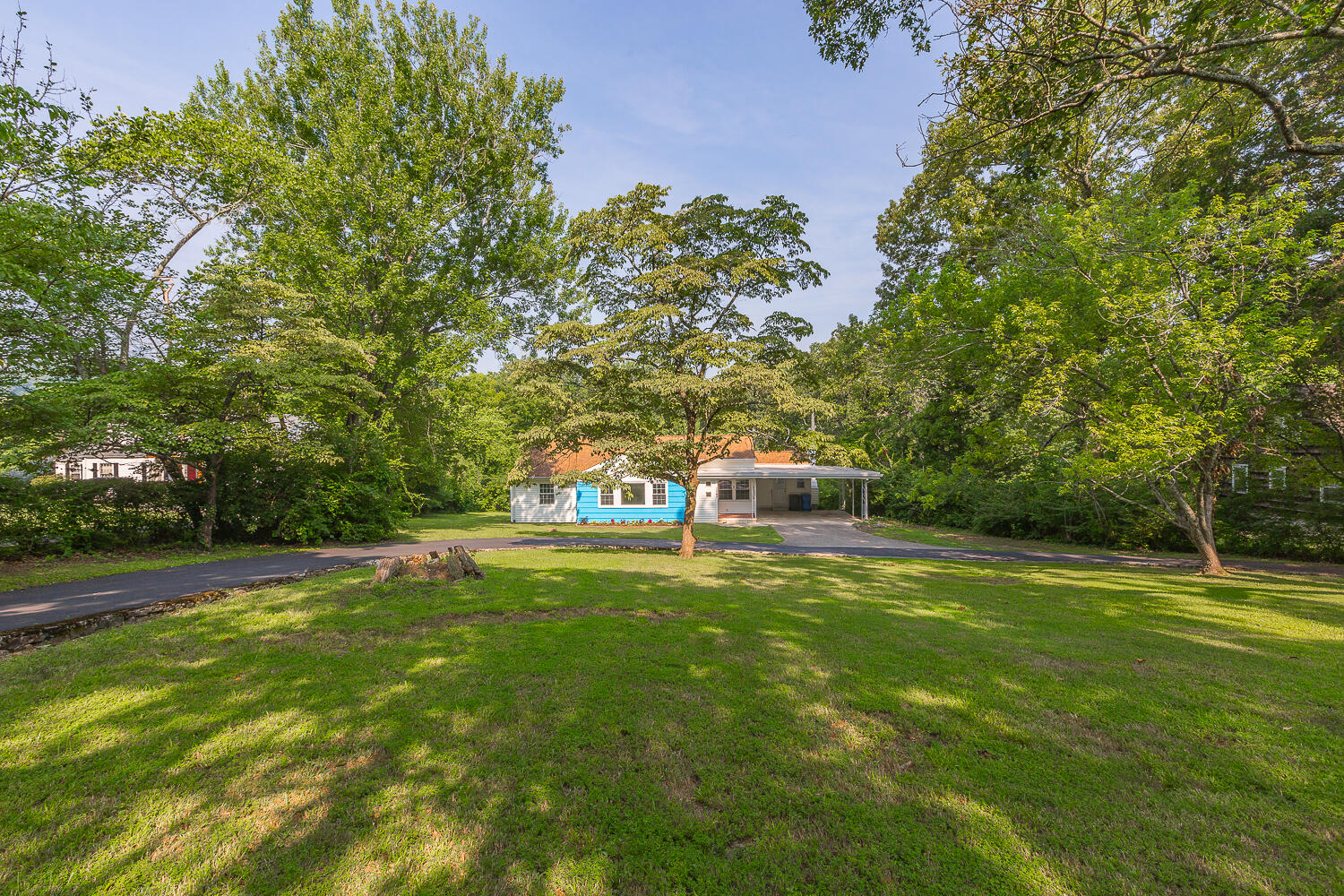 2843 Ozark Road