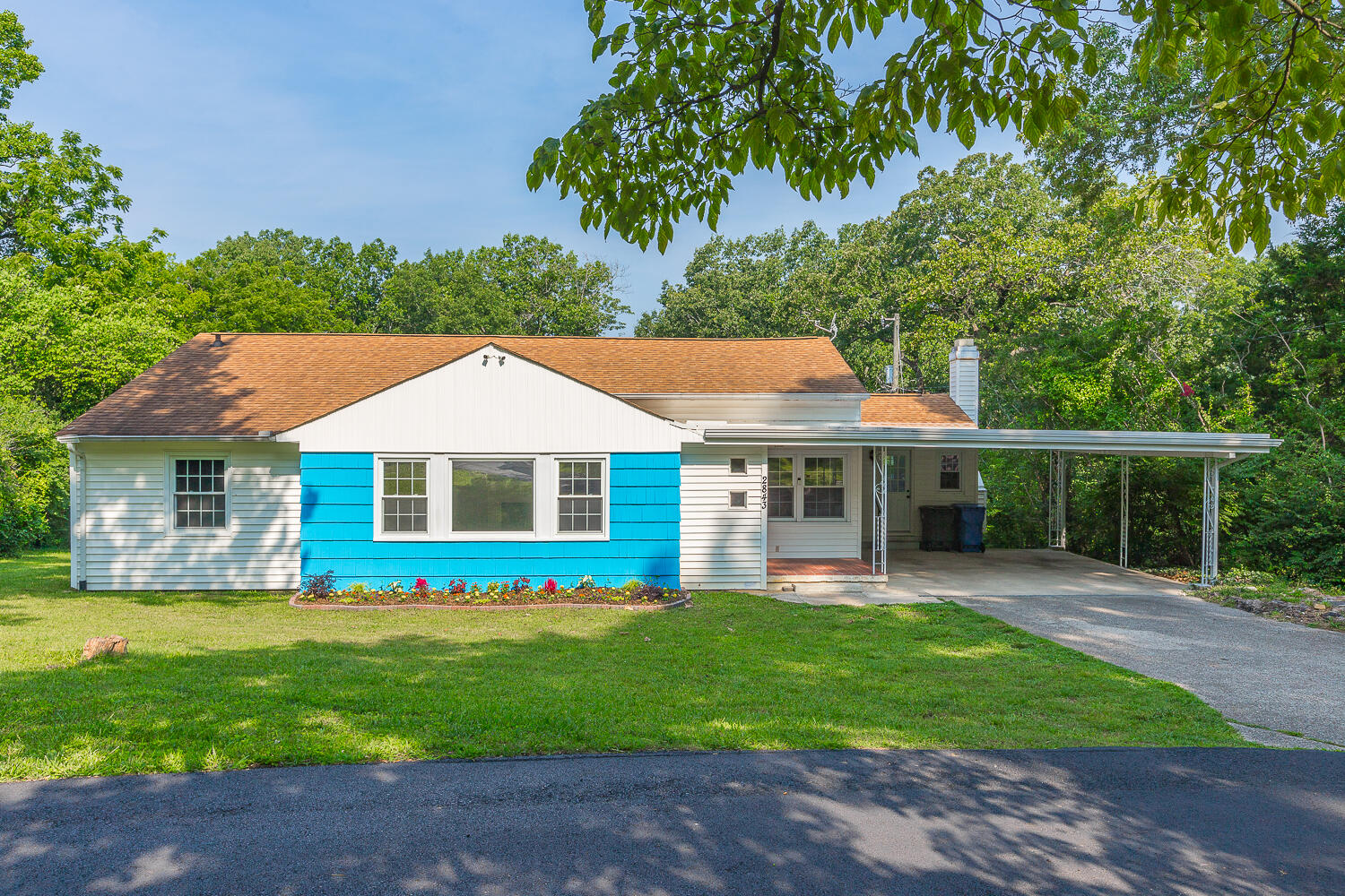 2843 Ozark Road