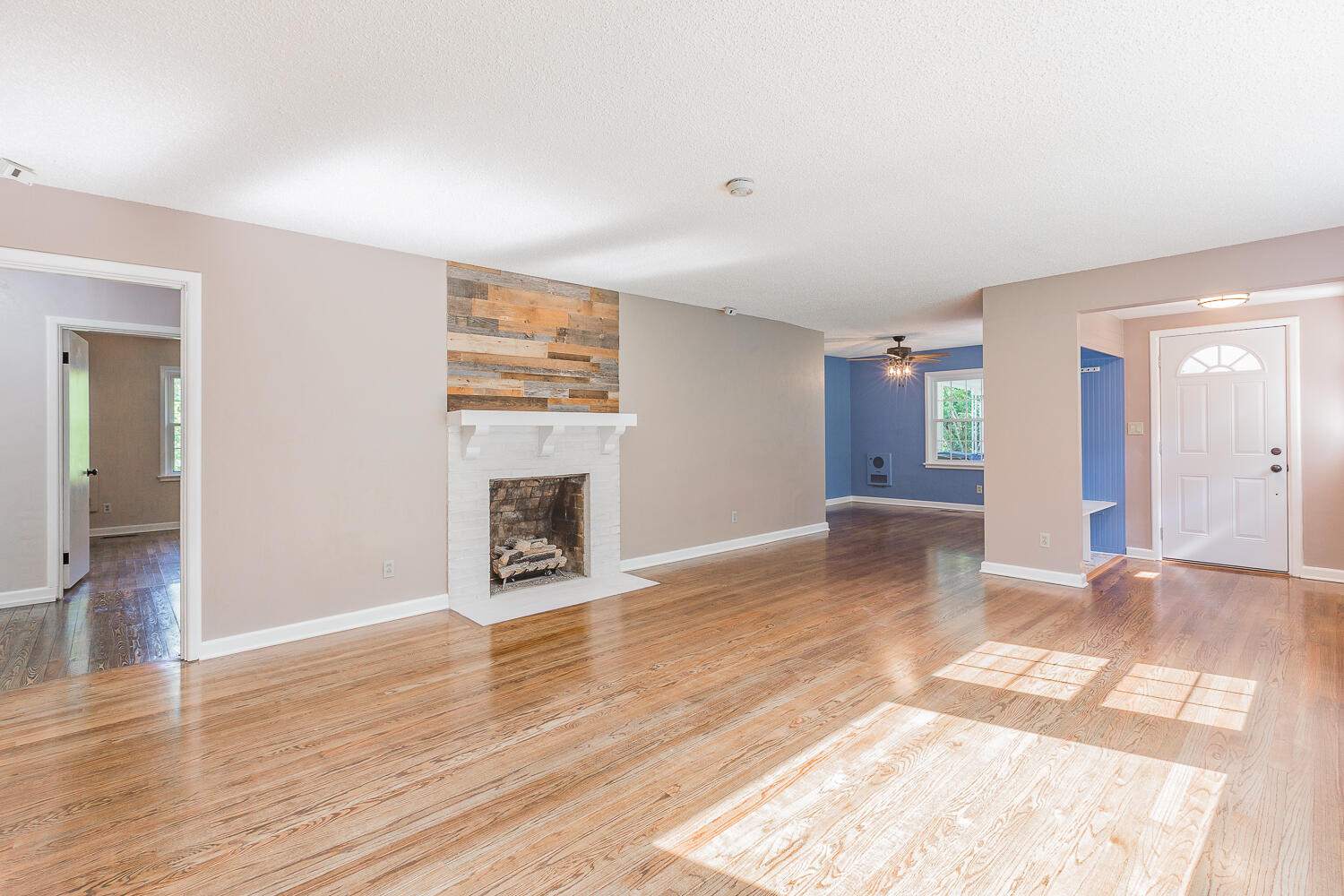 2843 Ozark Road