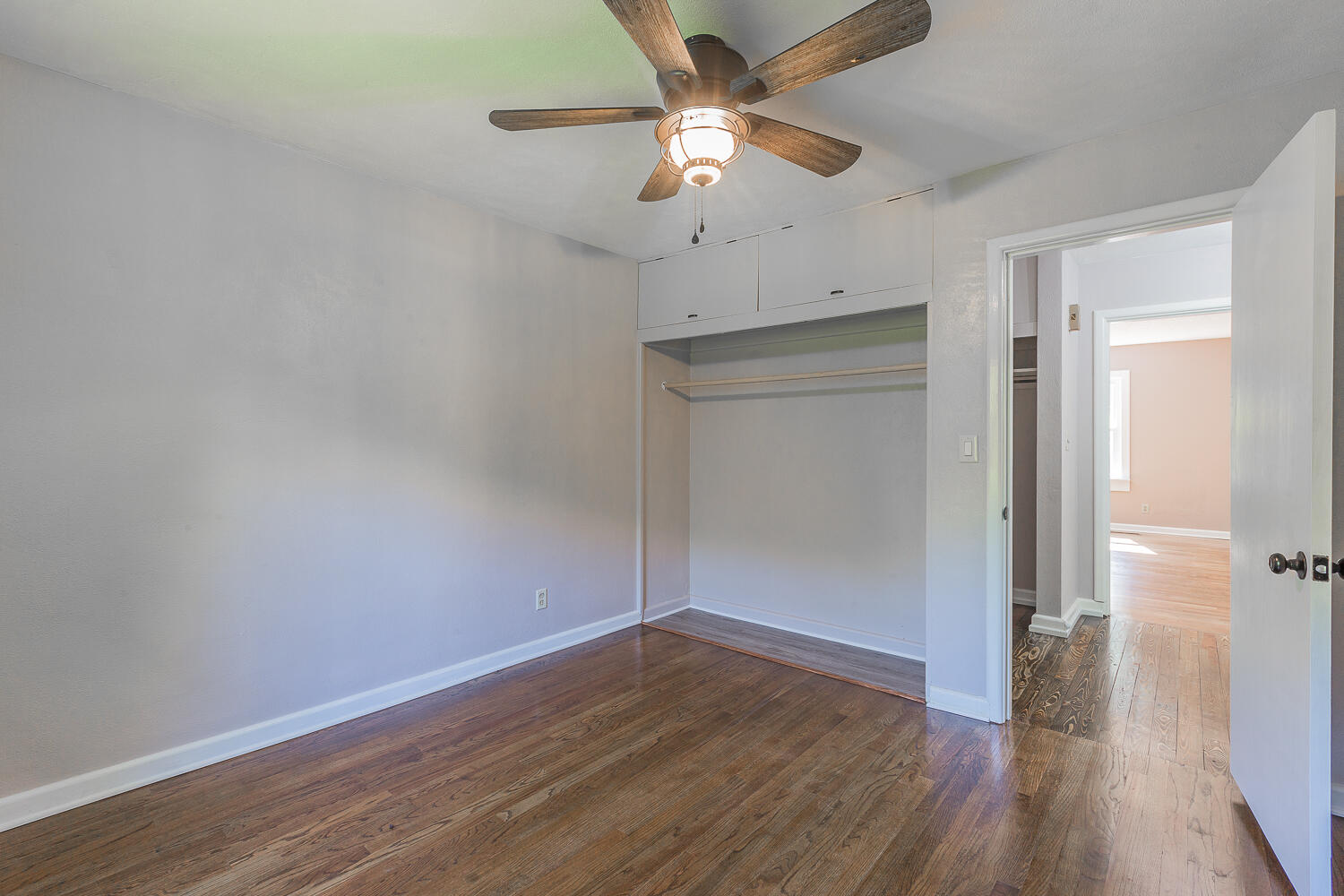 2843 Ozark Road