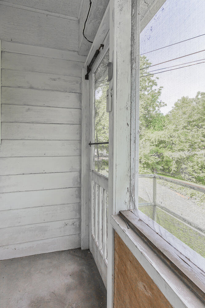 2843 Ozark Road