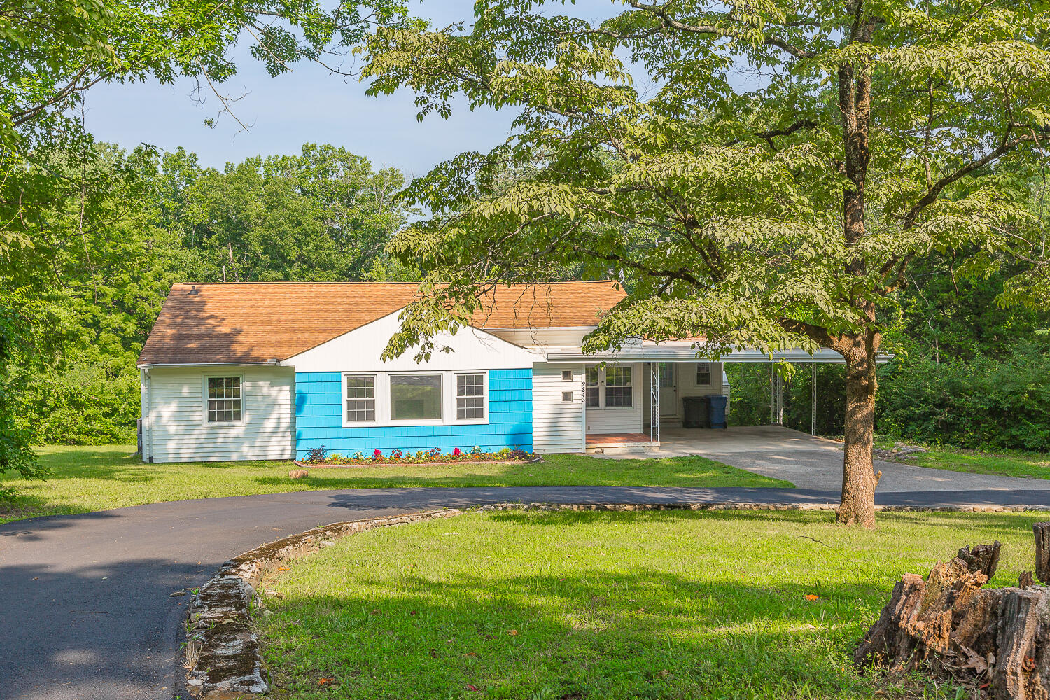 2843 Ozark Road