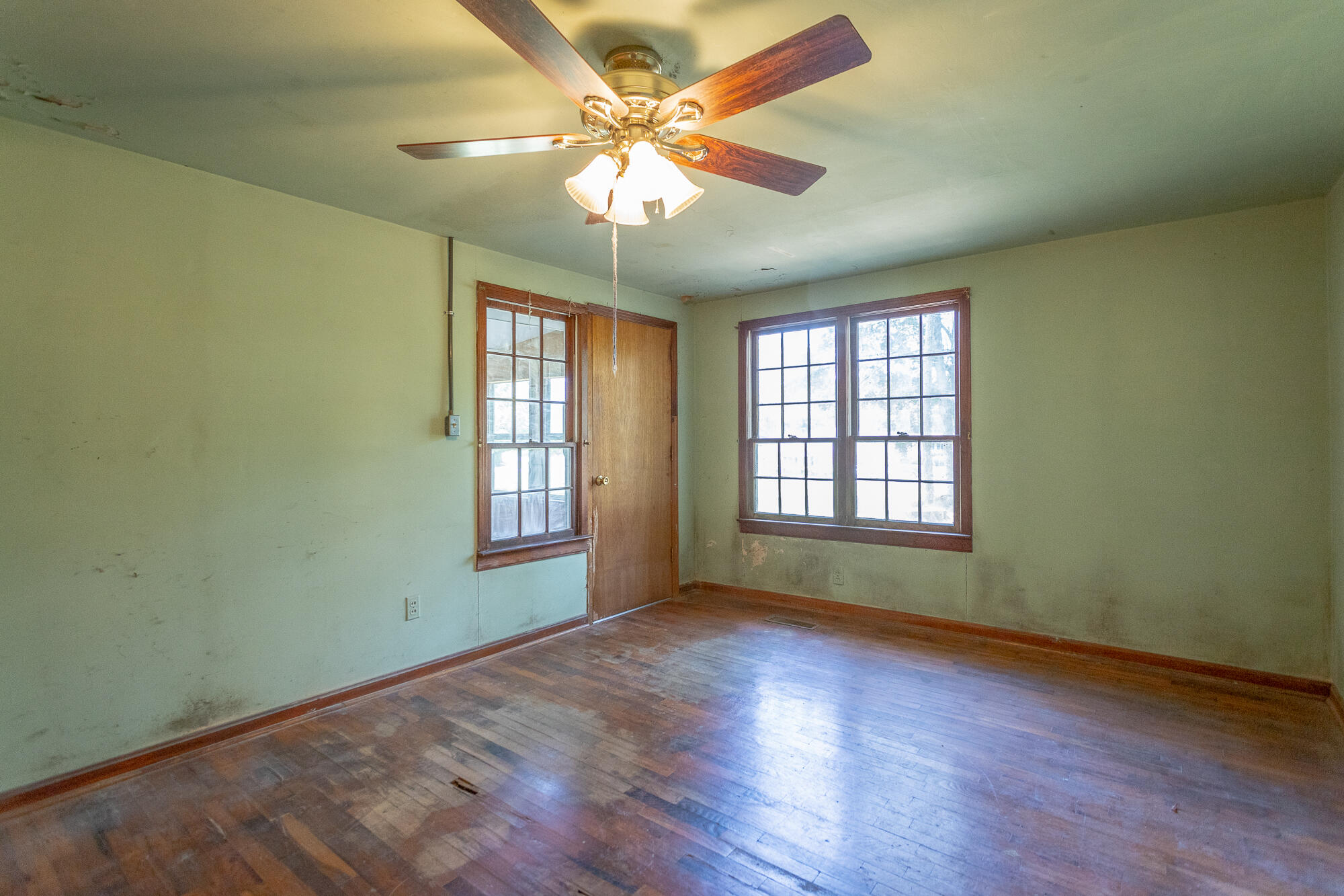 1215 W North Main Street, LaFayette