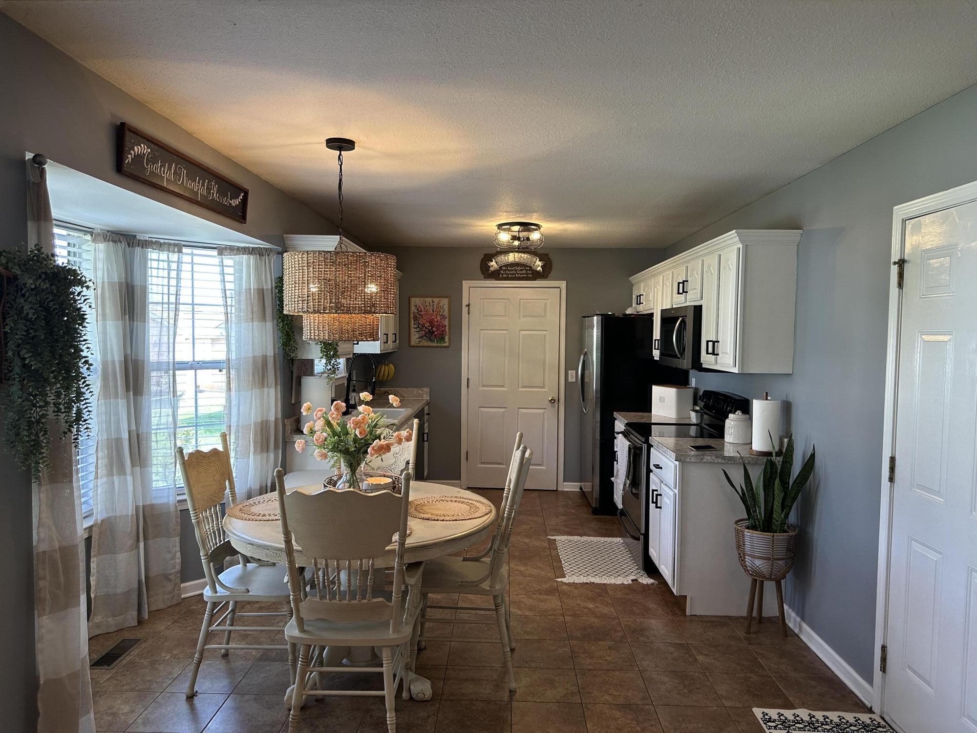 86 Lodgestone Drive