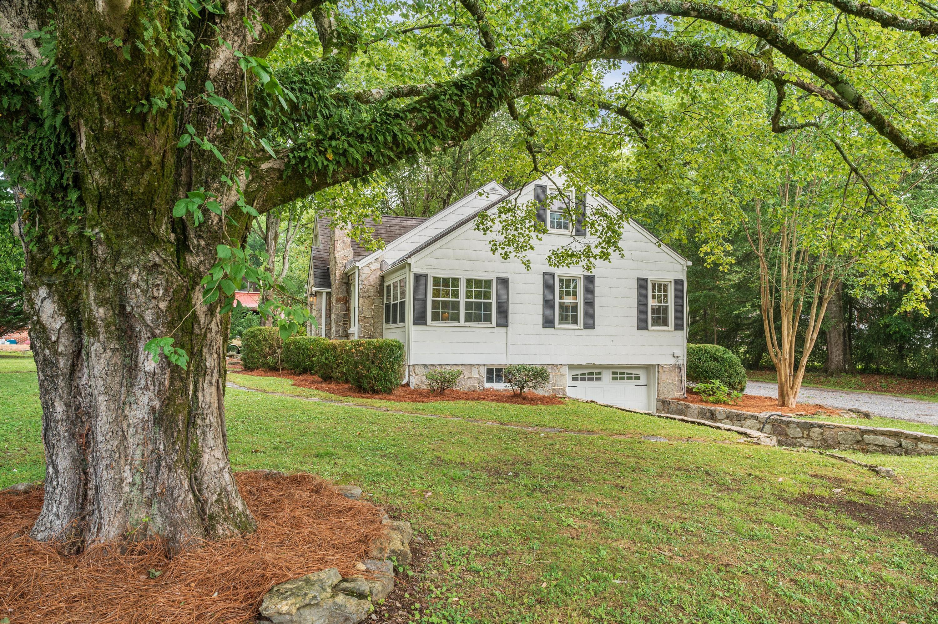 519 Cove Road