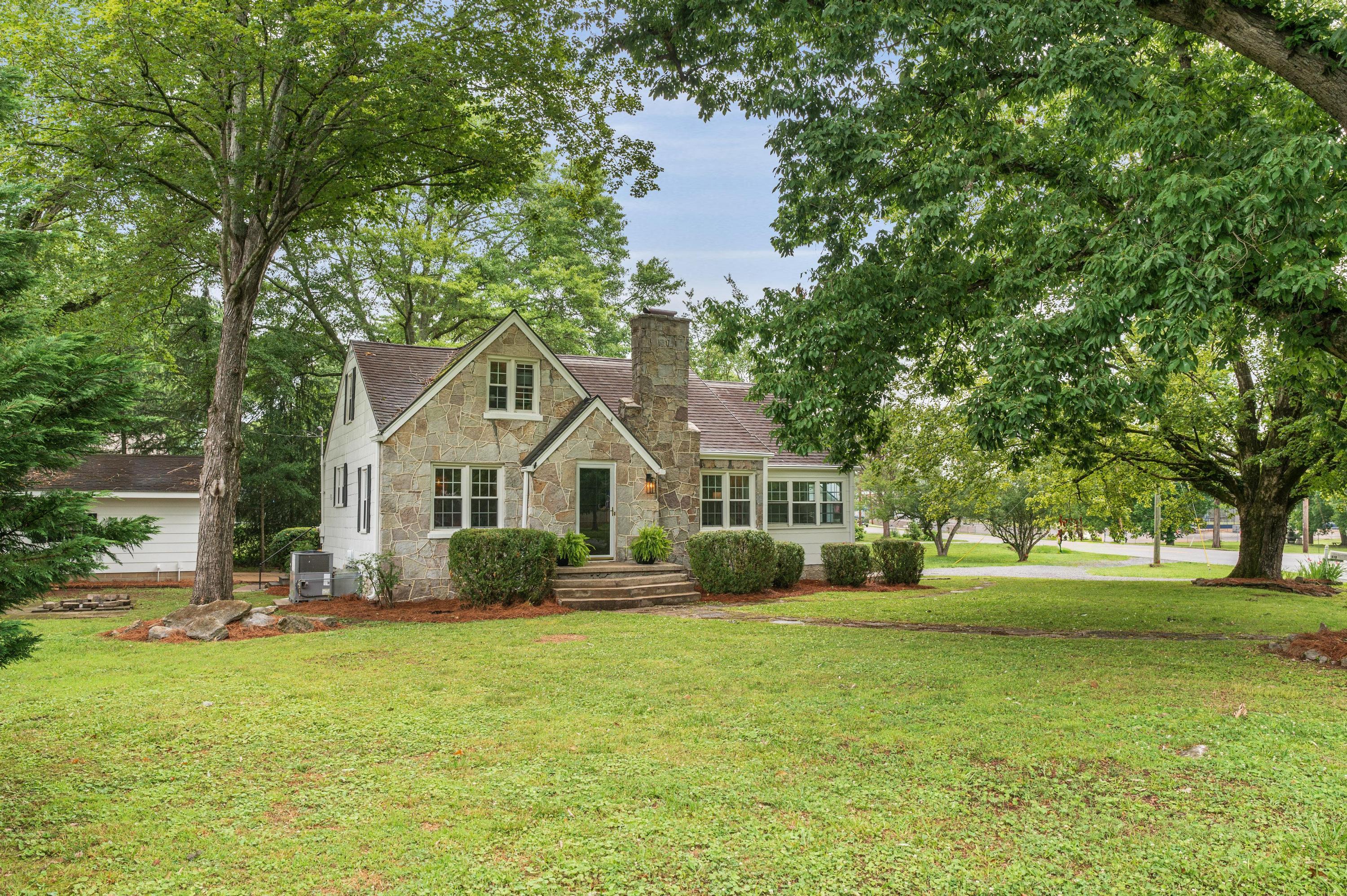 519 Cove Road