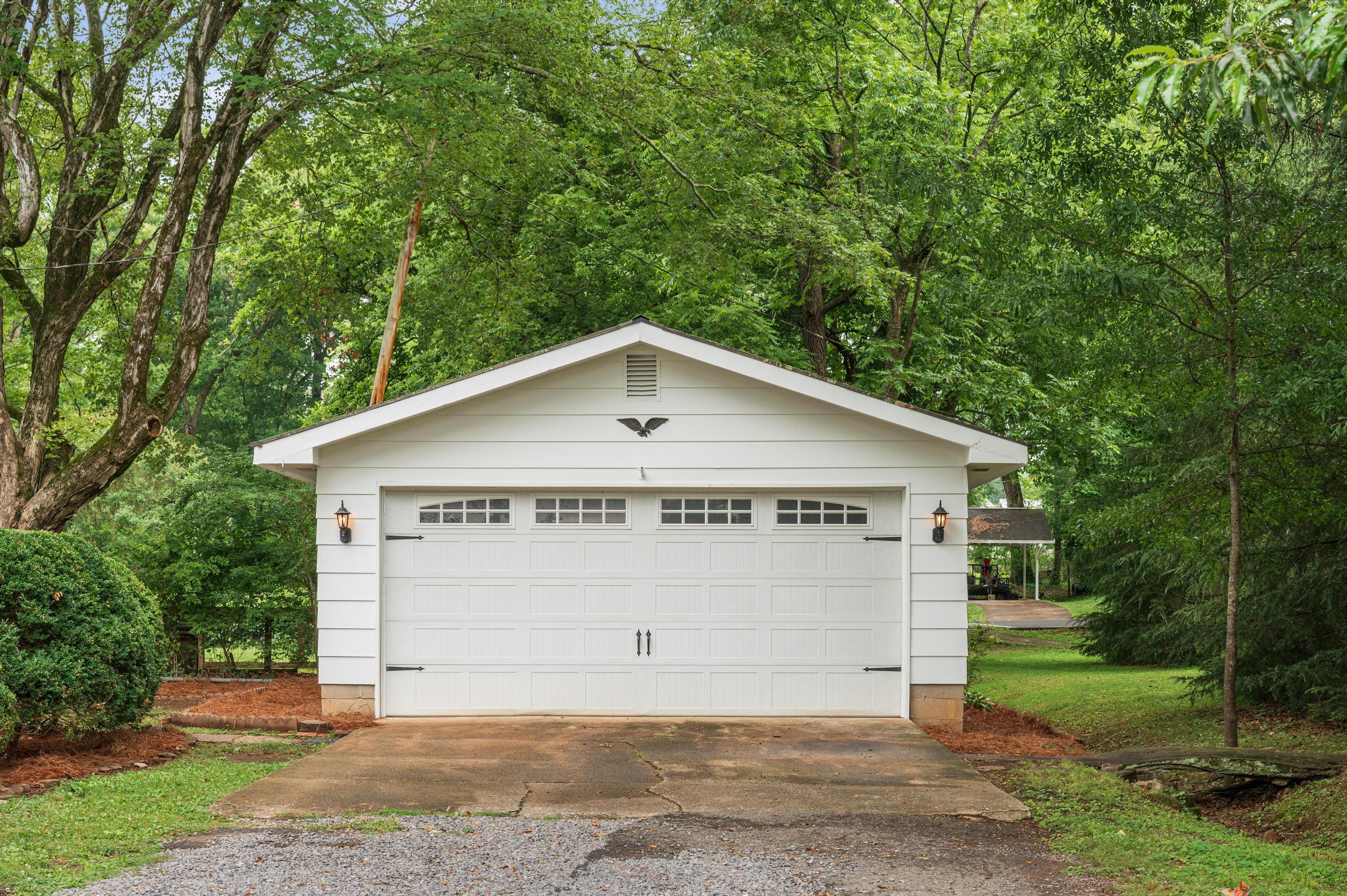 519 Cove Road