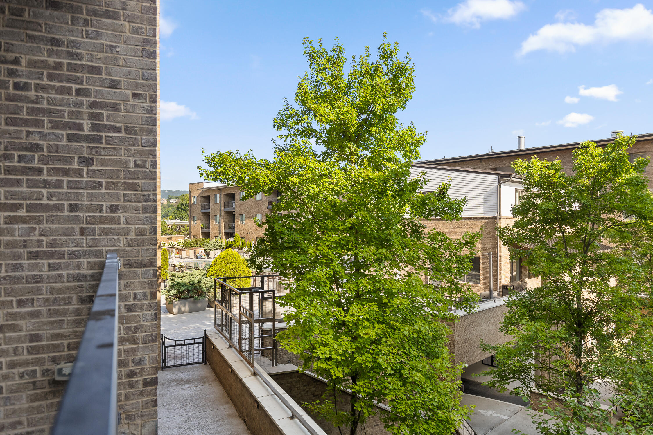 200 Manufacturers Road, 327