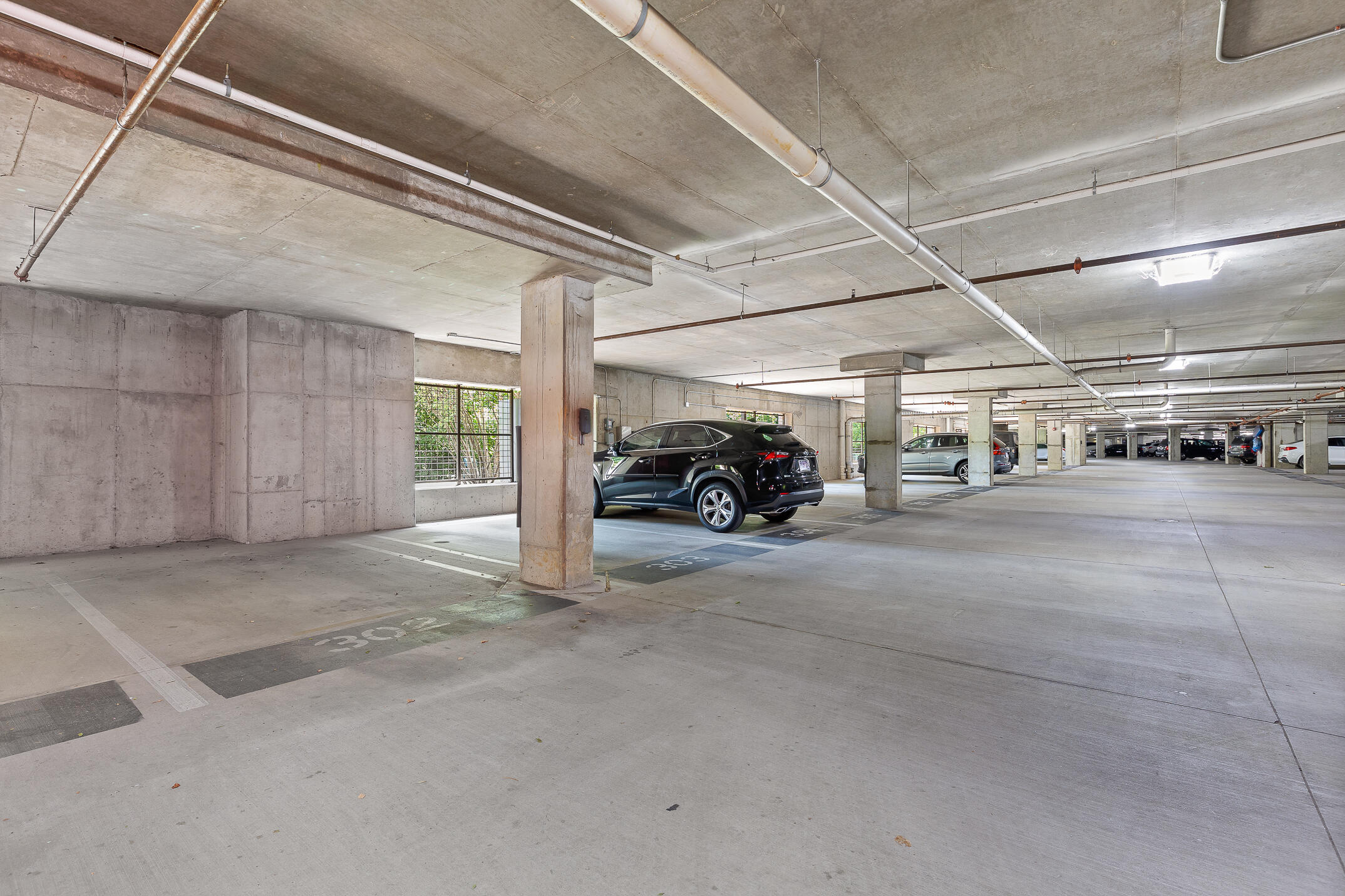200 Manufacturers Road, 327