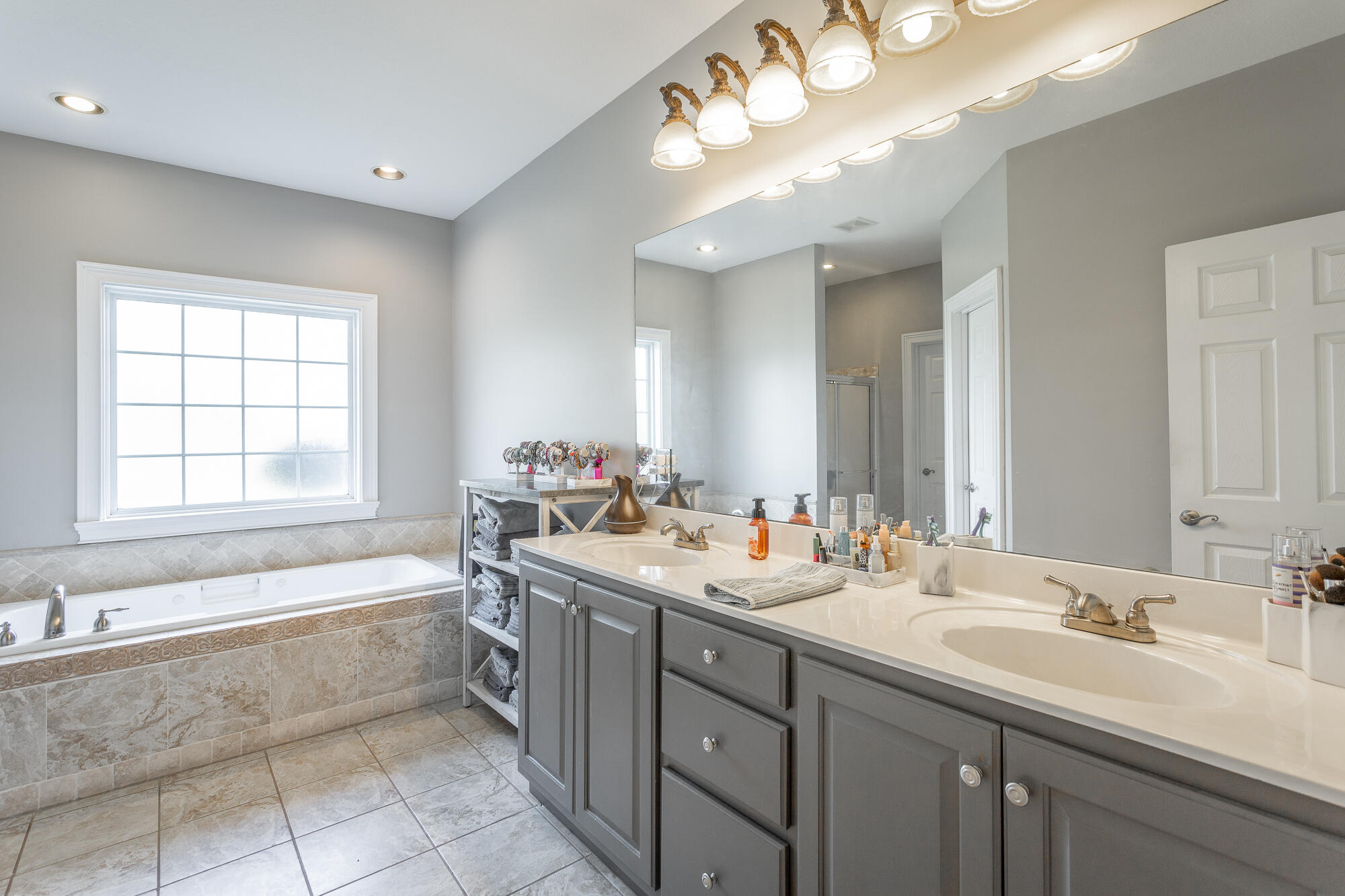 8628 Streamside Drive