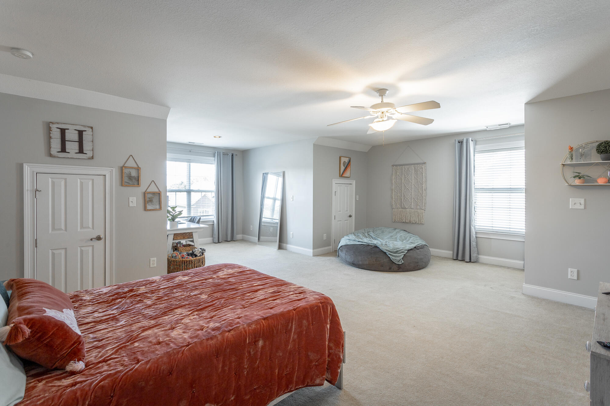 8628 Streamside Drive