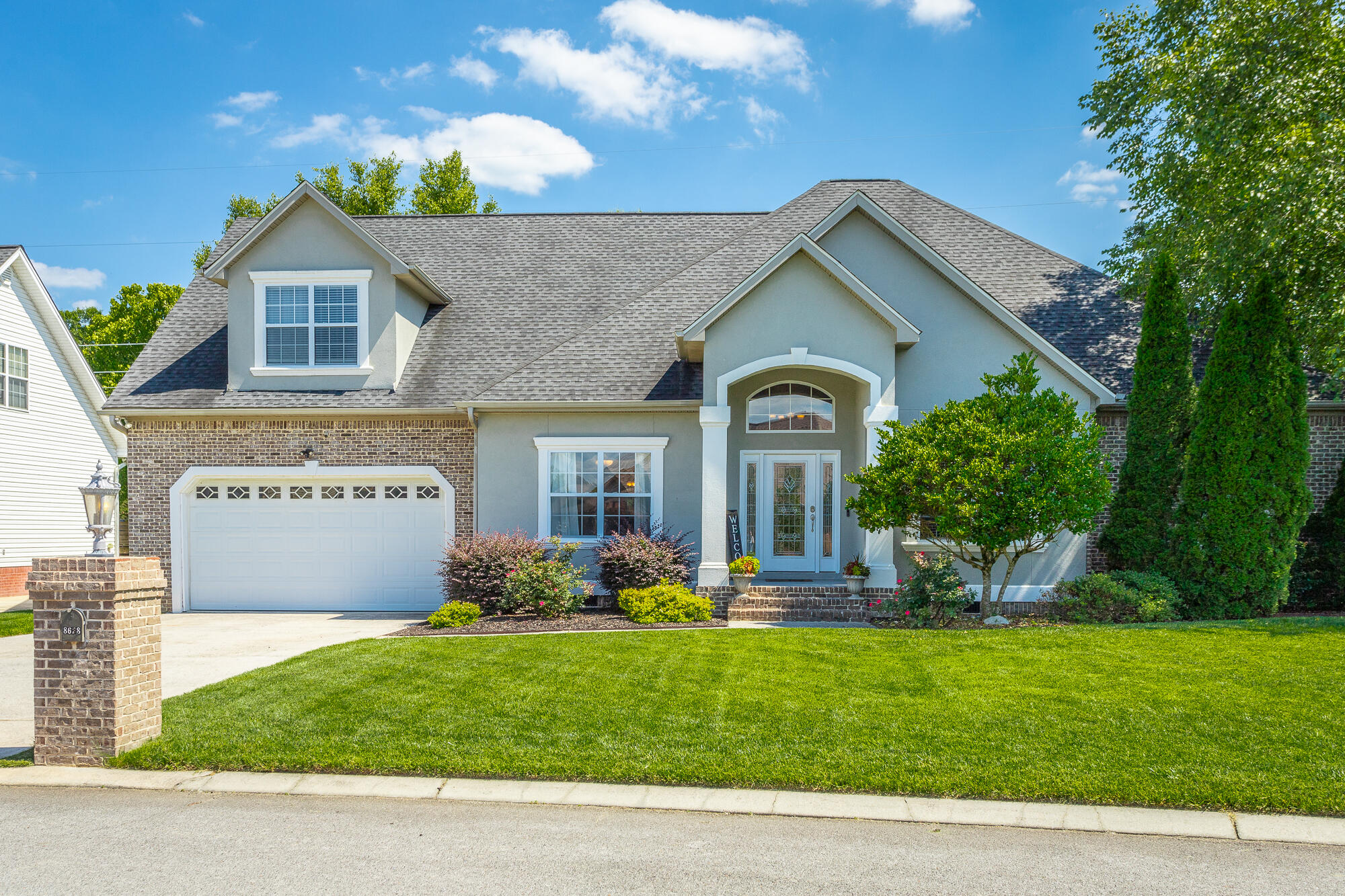 8628 Streamside Drive