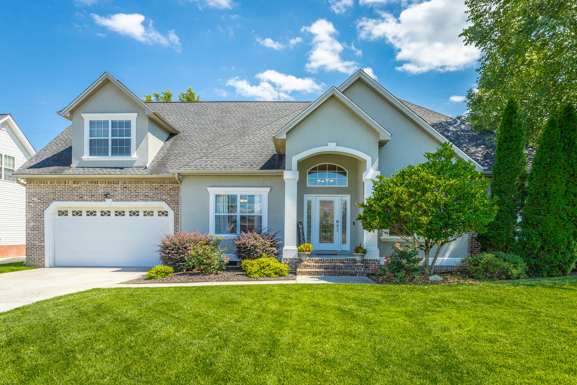 8628 Streamside Drive