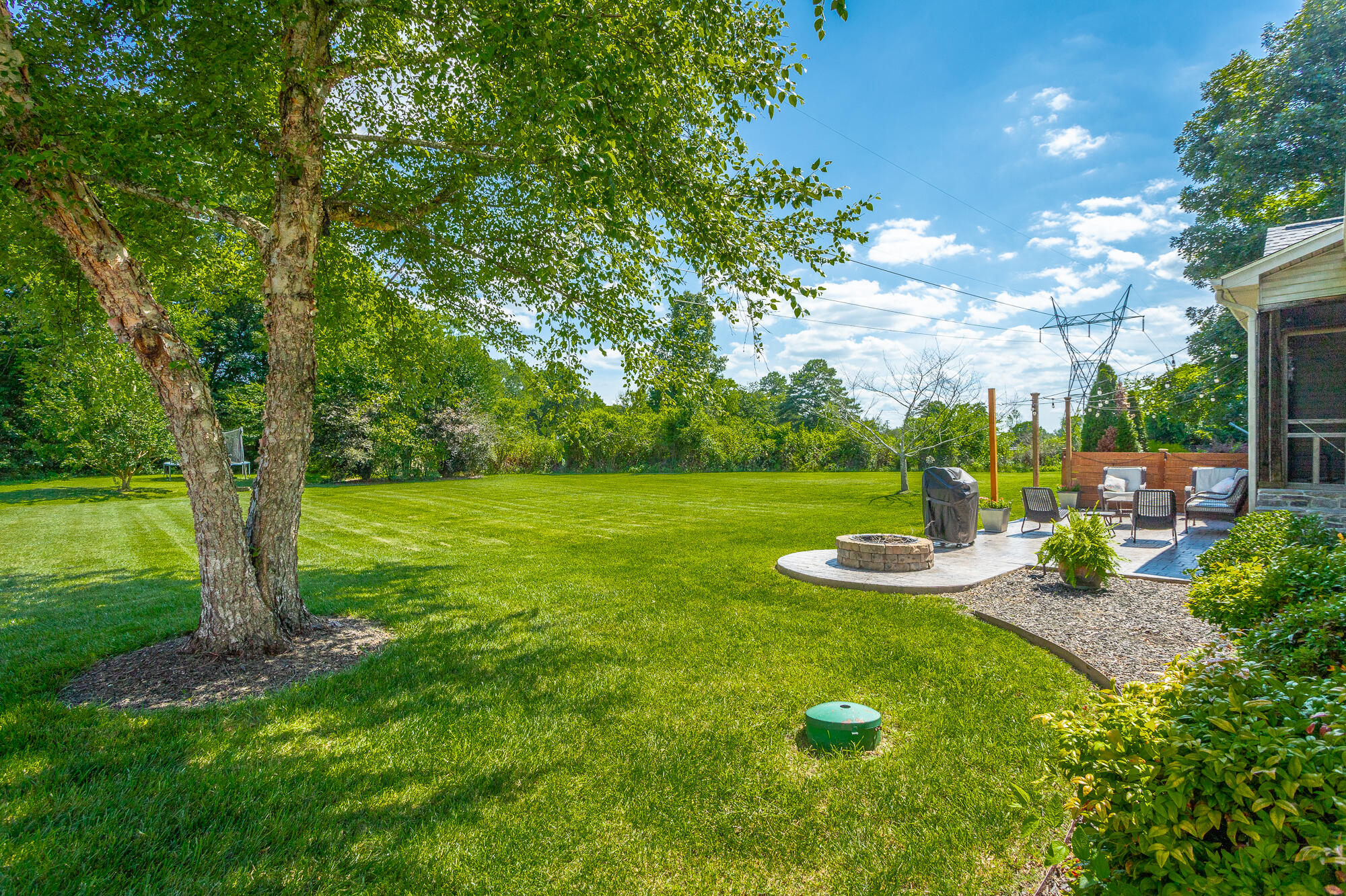 8628 Streamside Drive