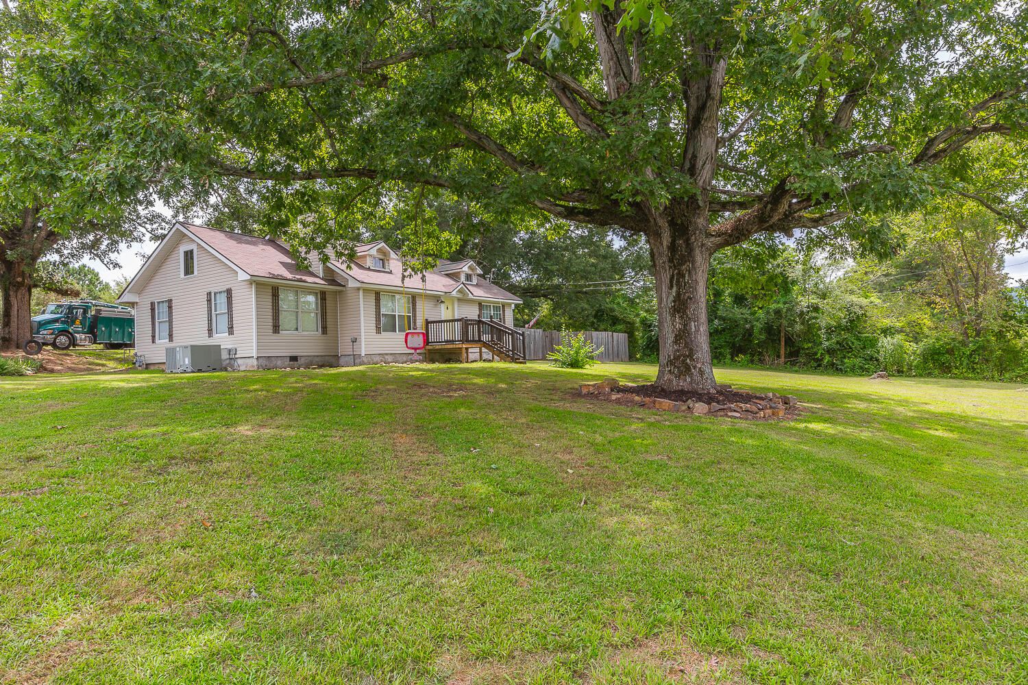 3623 E 136 Highway, LaFayette