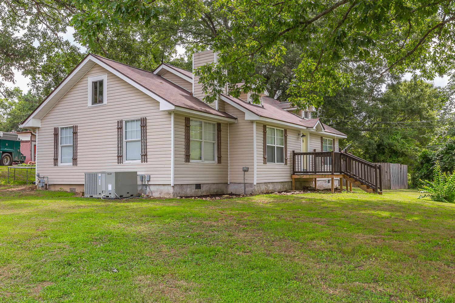 3623 E 136 Highway, LaFayette