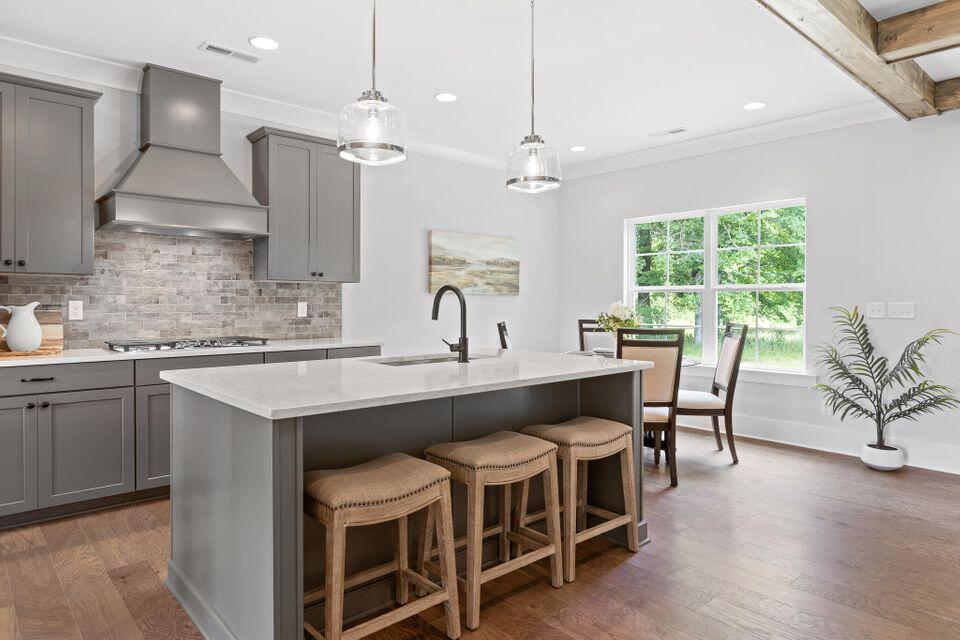 1022 Omaha Circle, 115