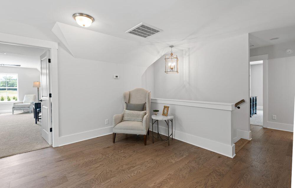 1022 Omaha Circle, 115