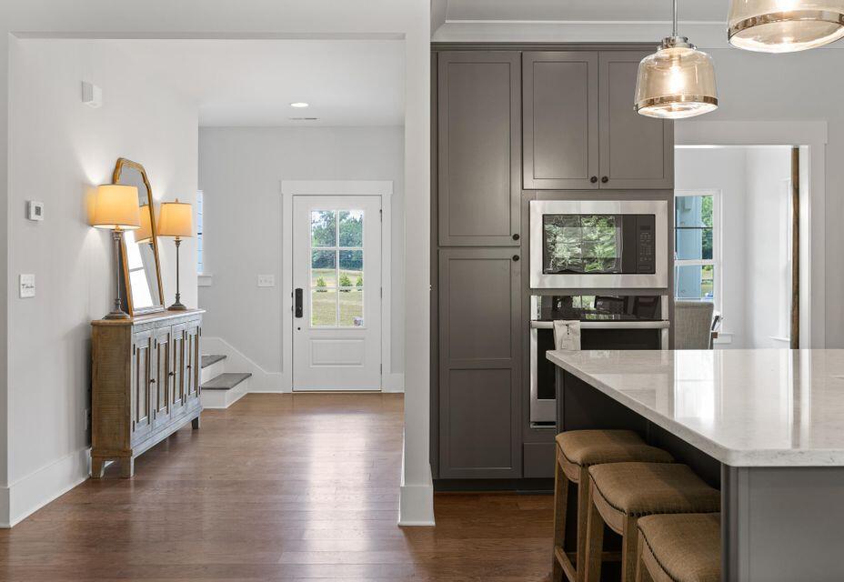 1022 Omaha Circle, 115