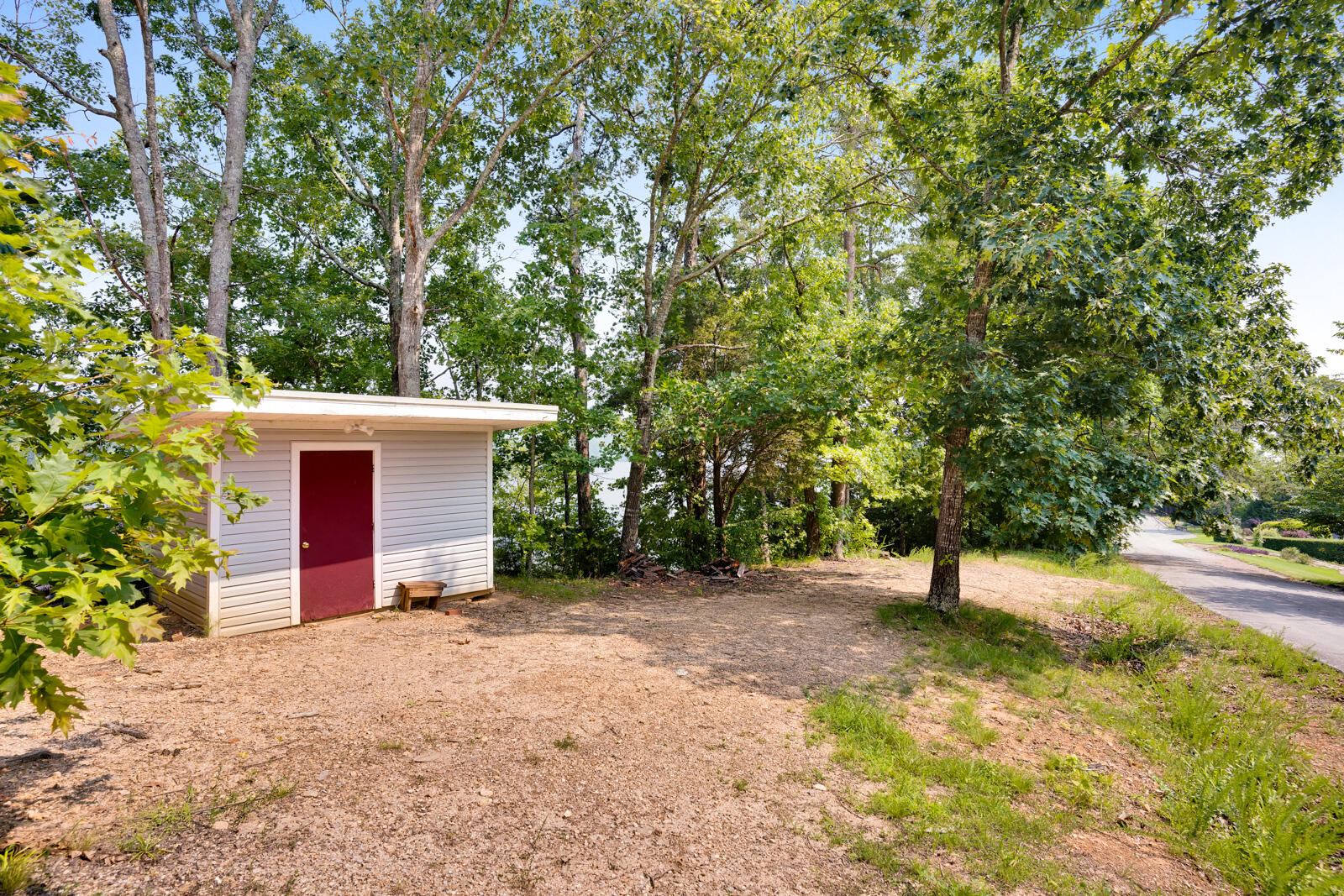 9227 Rocky Point Road