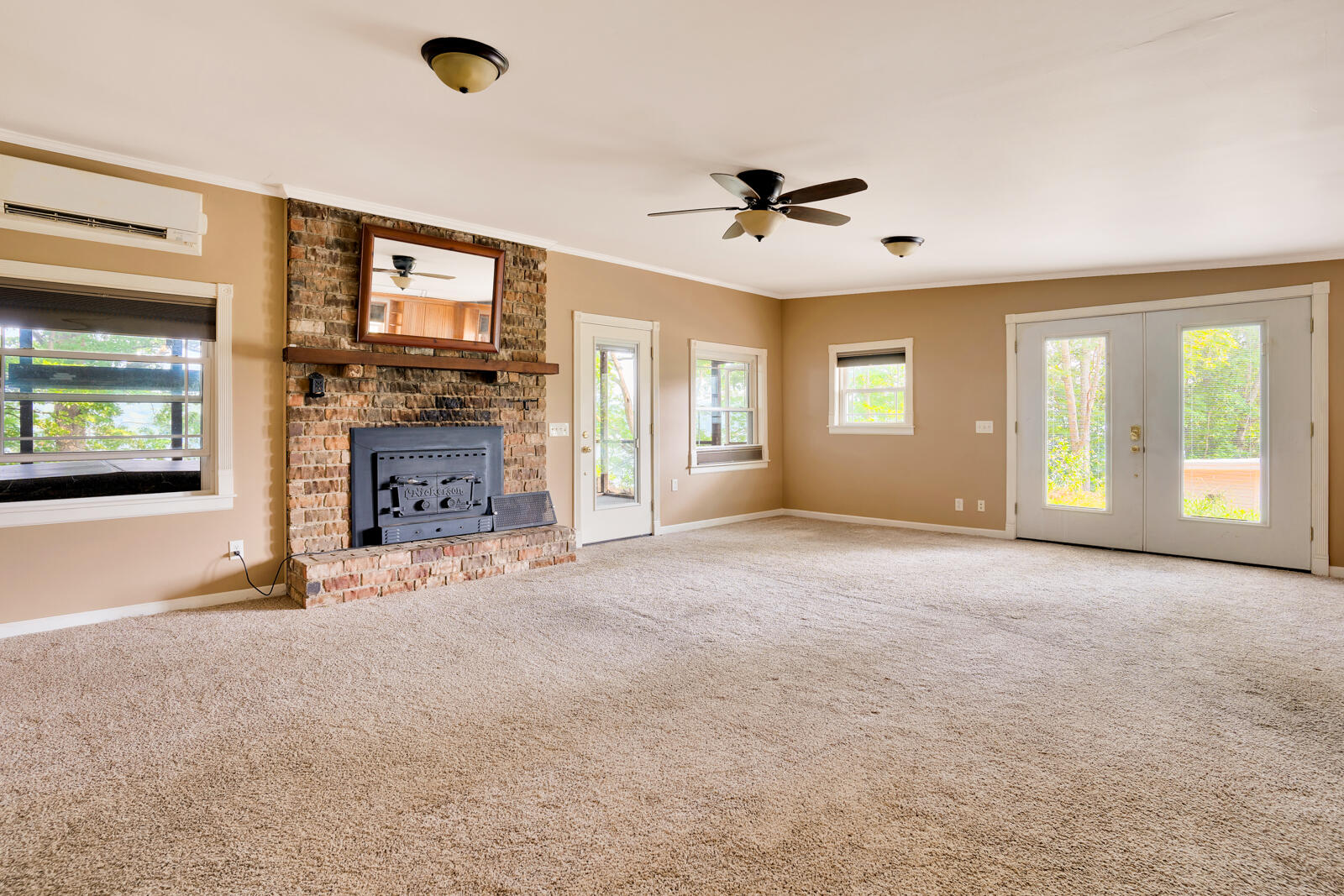 9227 Rocky Point Road