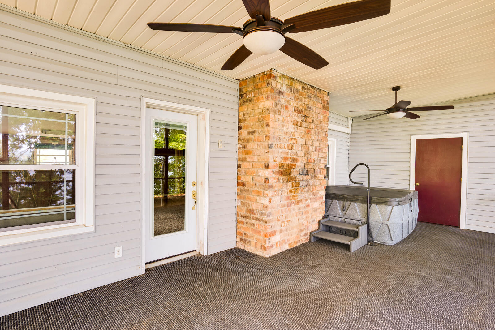 9227 Rocky Point Road