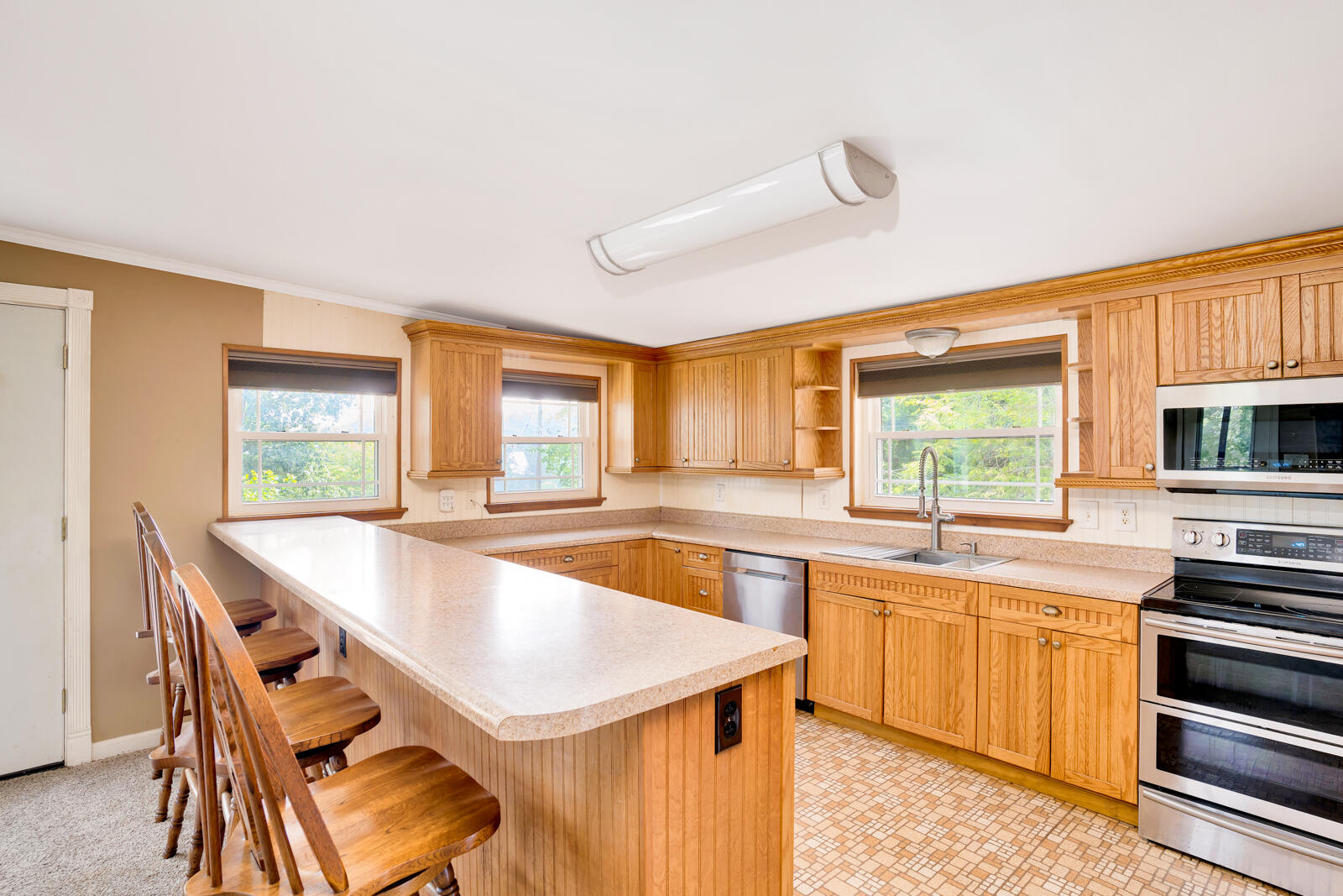 9227 Rocky Point Road
