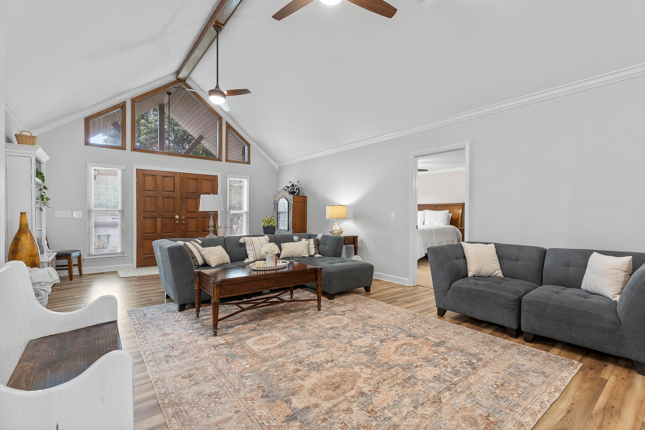 5507 Twin Oaks Drive