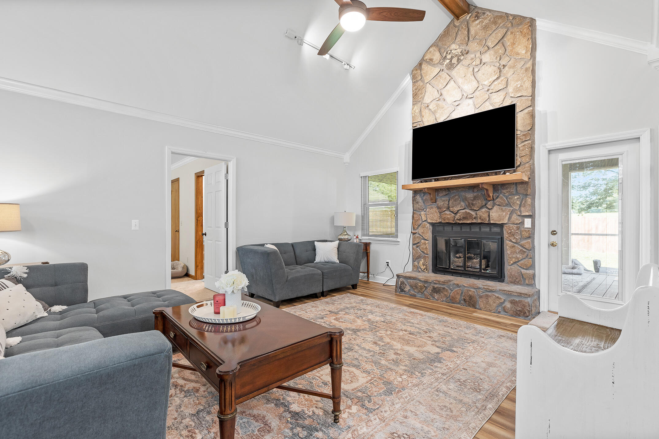 5507 Twin Oaks Drive