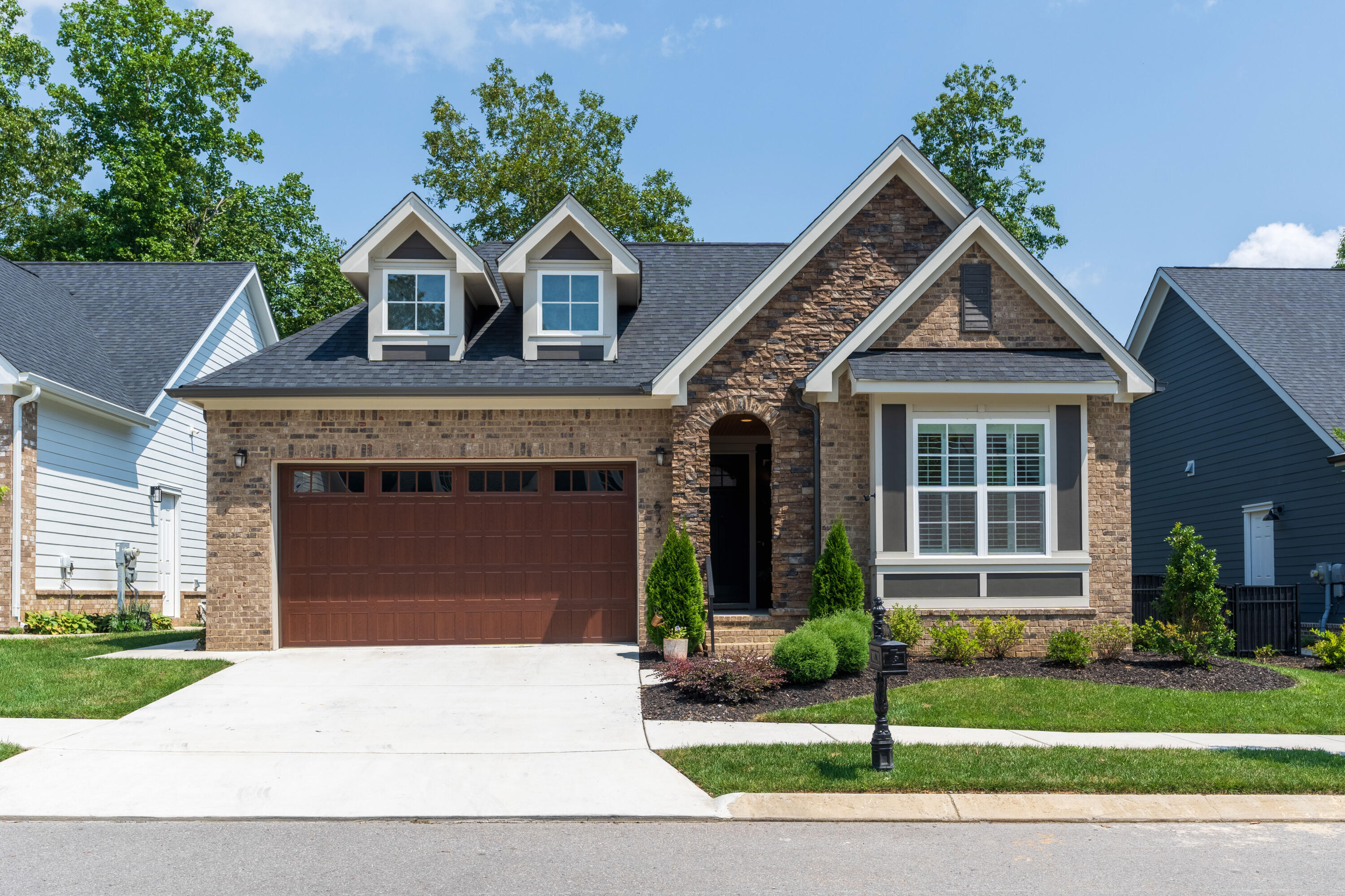 573 Alston Dr