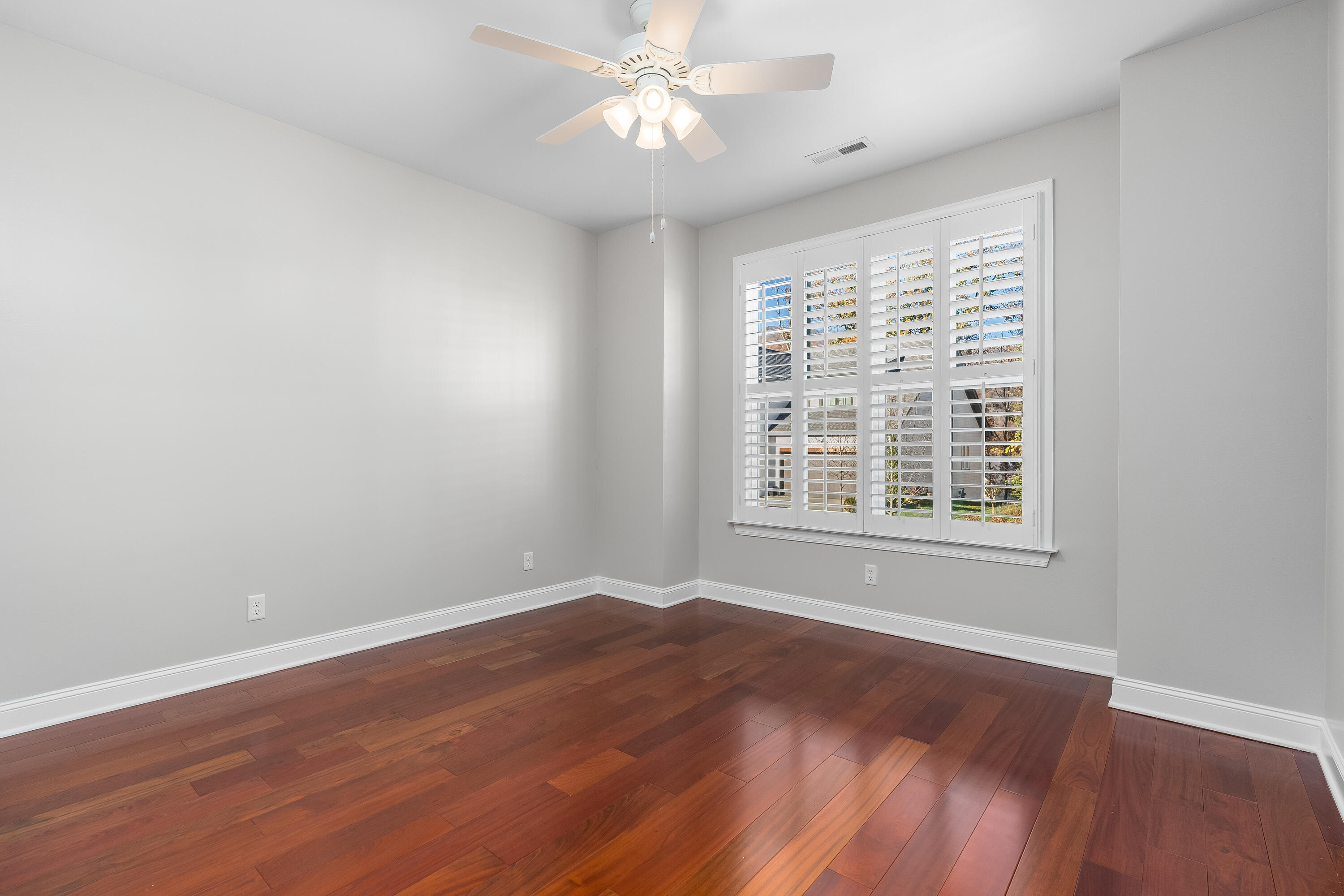 573 Alston Dr