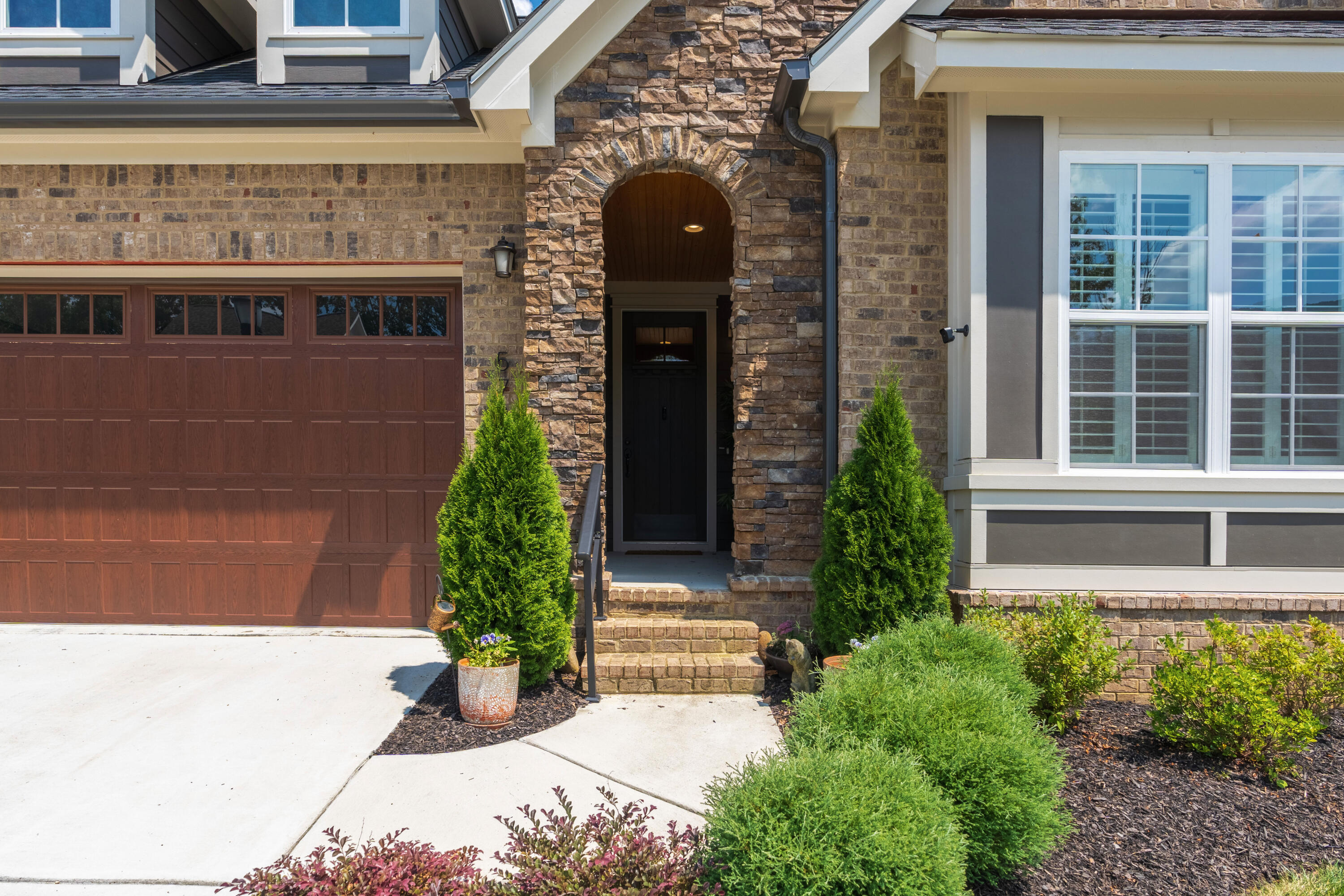 573 Alston Dr