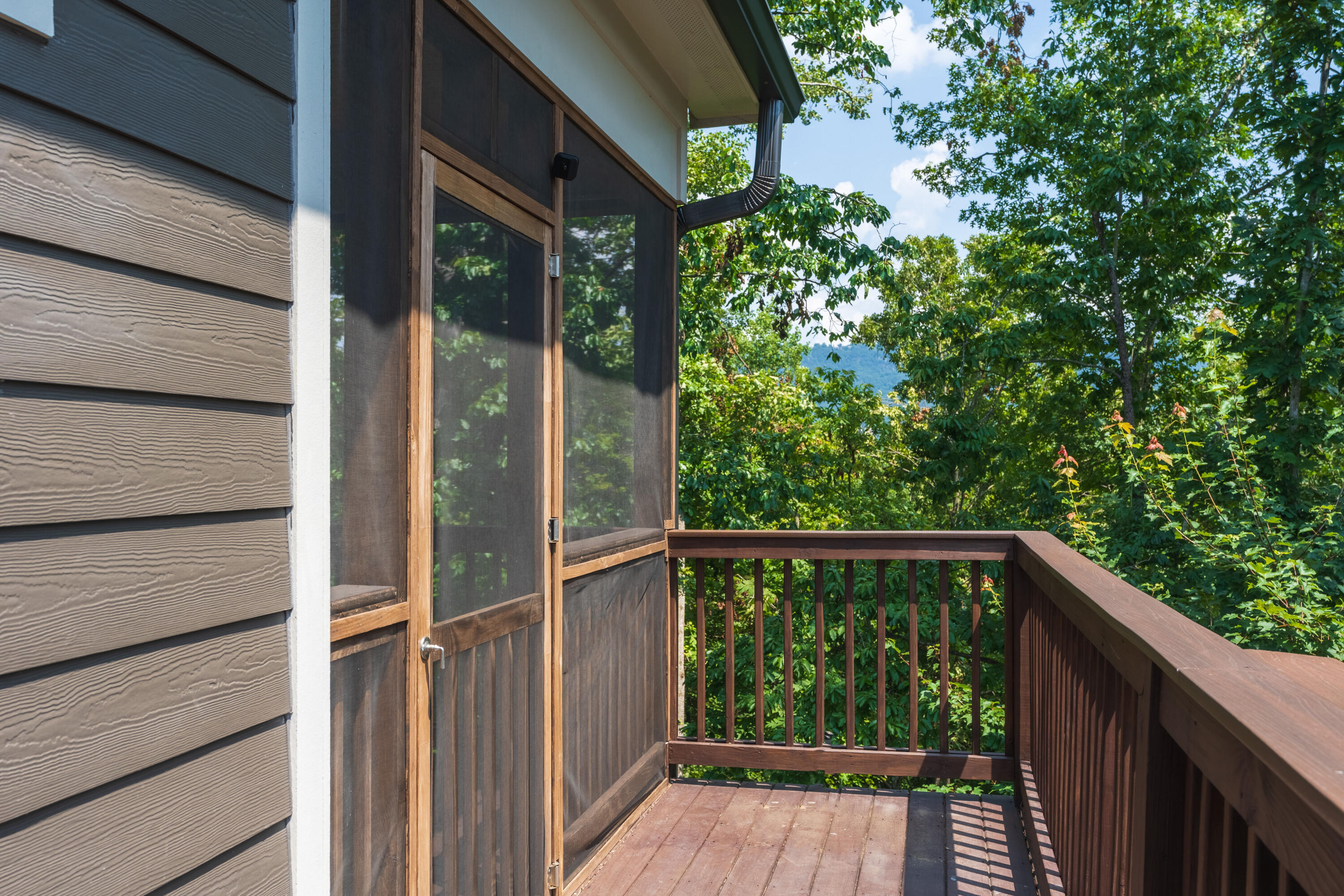 573 Alston Dr